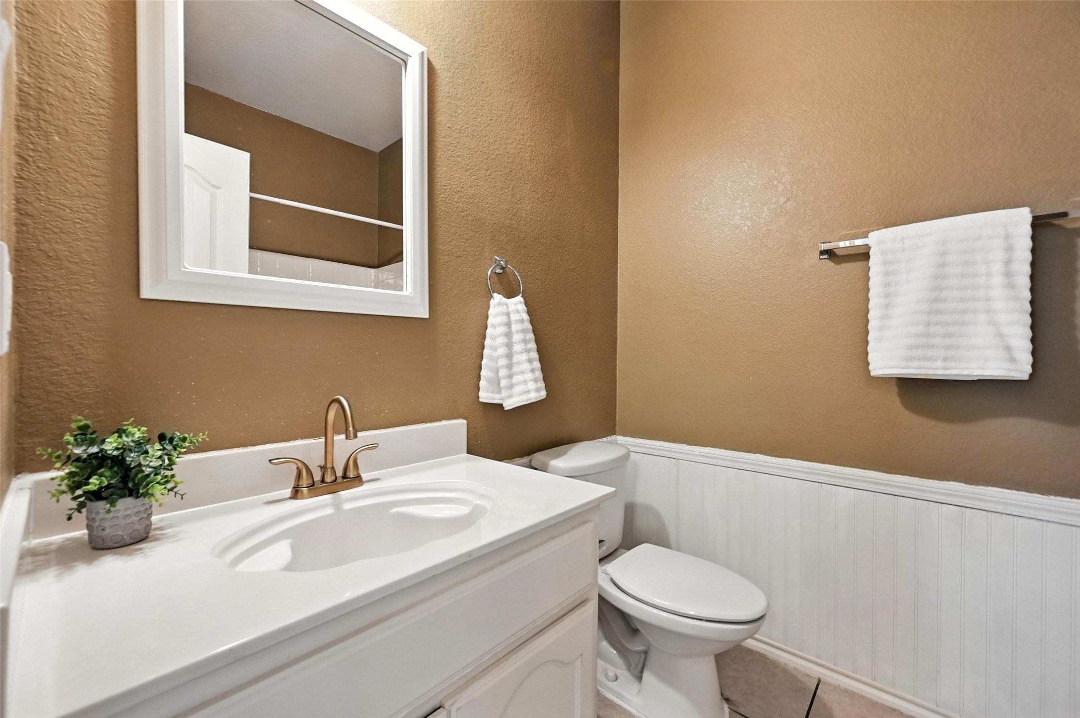 12500 Cottageville Lane