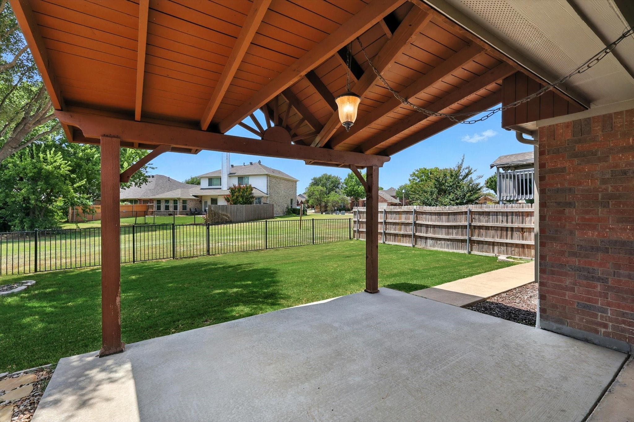 5509 Brookside Drive