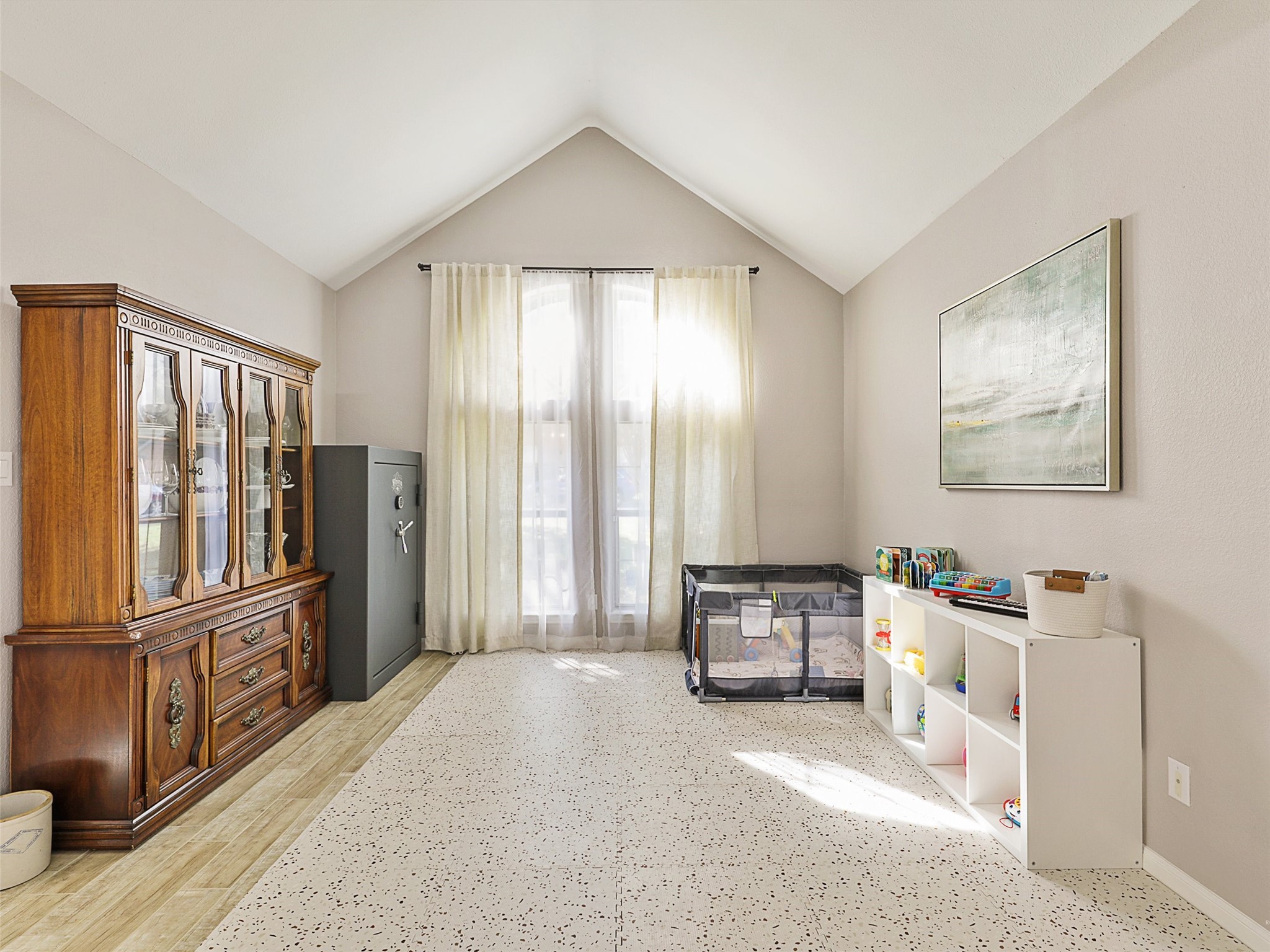 610 Dove Creek Circle