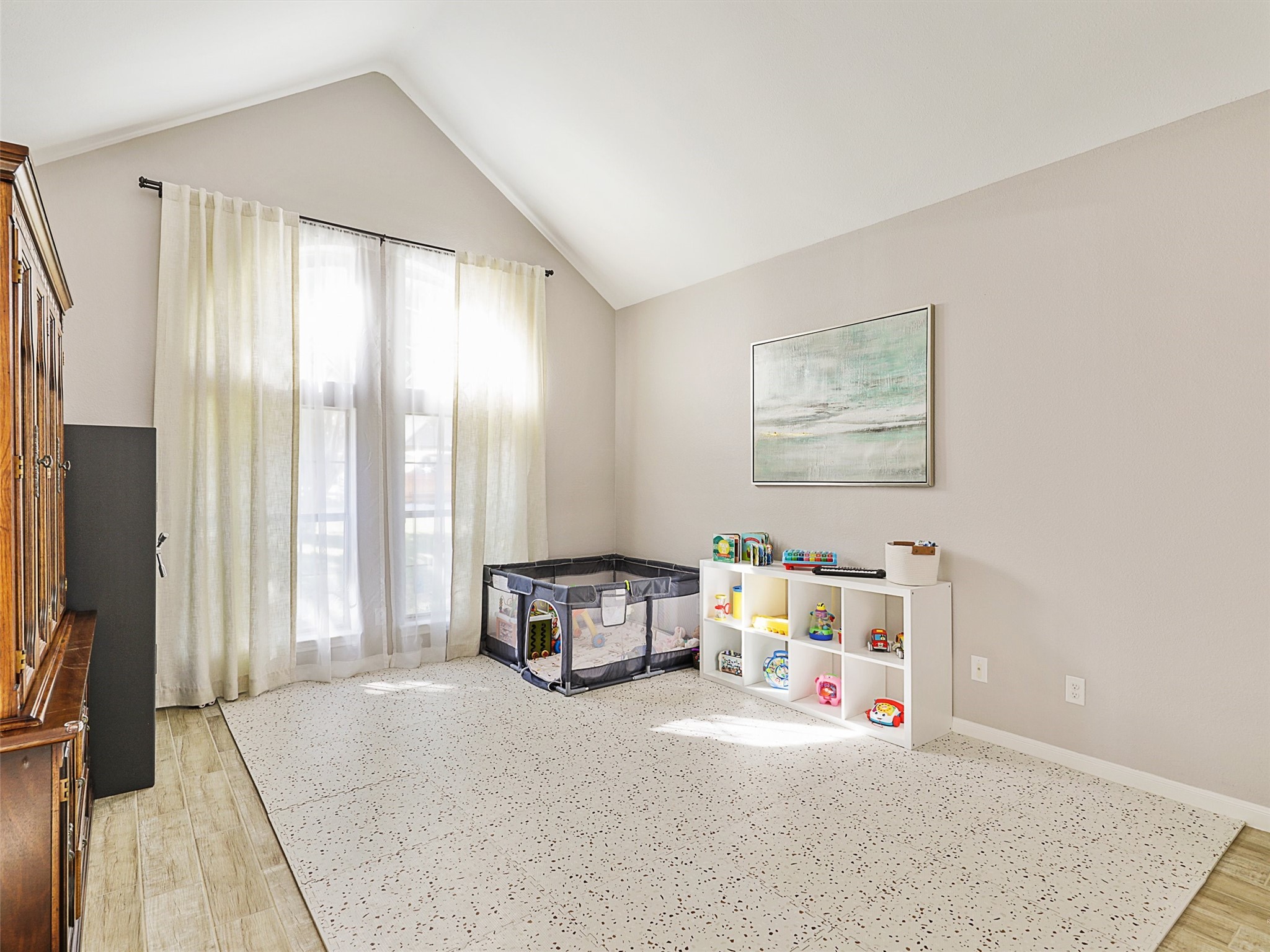 610 Dove Creek Circle