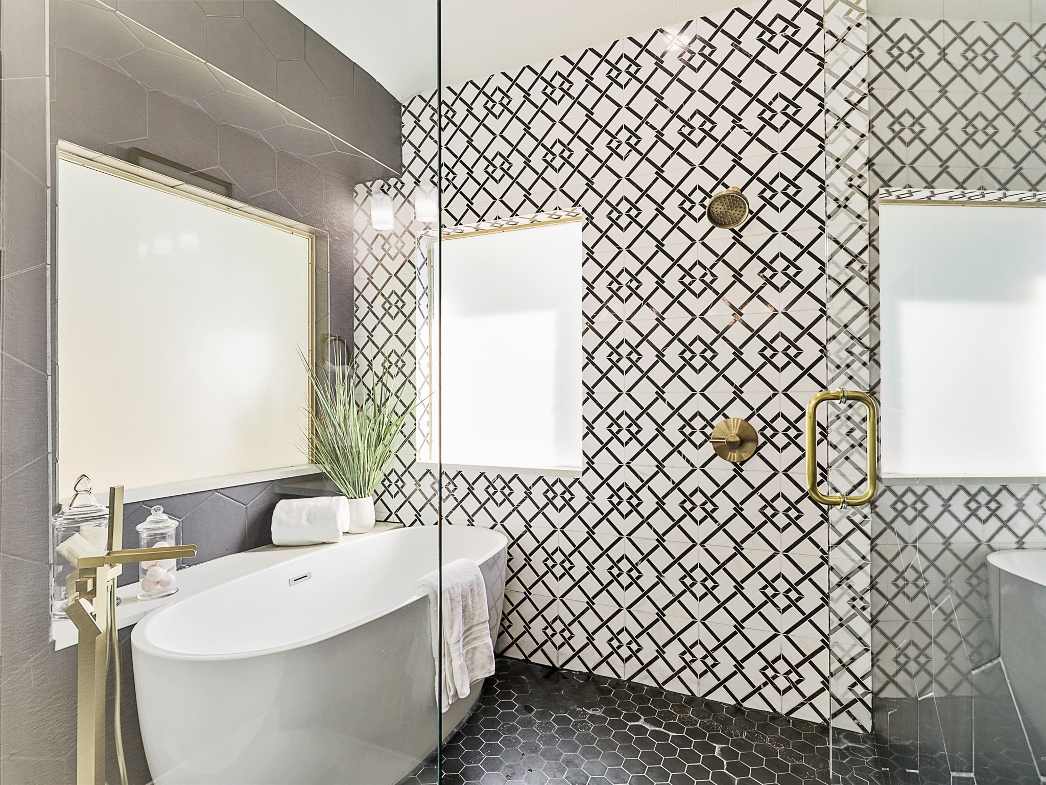 610 Dove Creek Circle