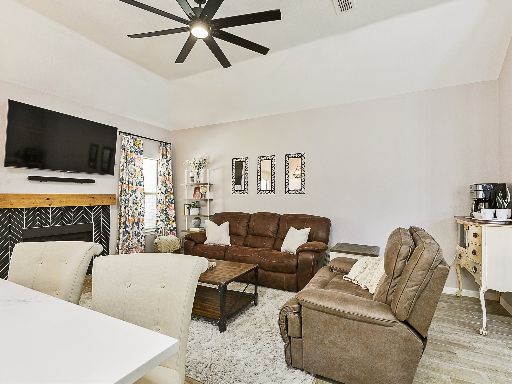 610 Dove Creek Circle