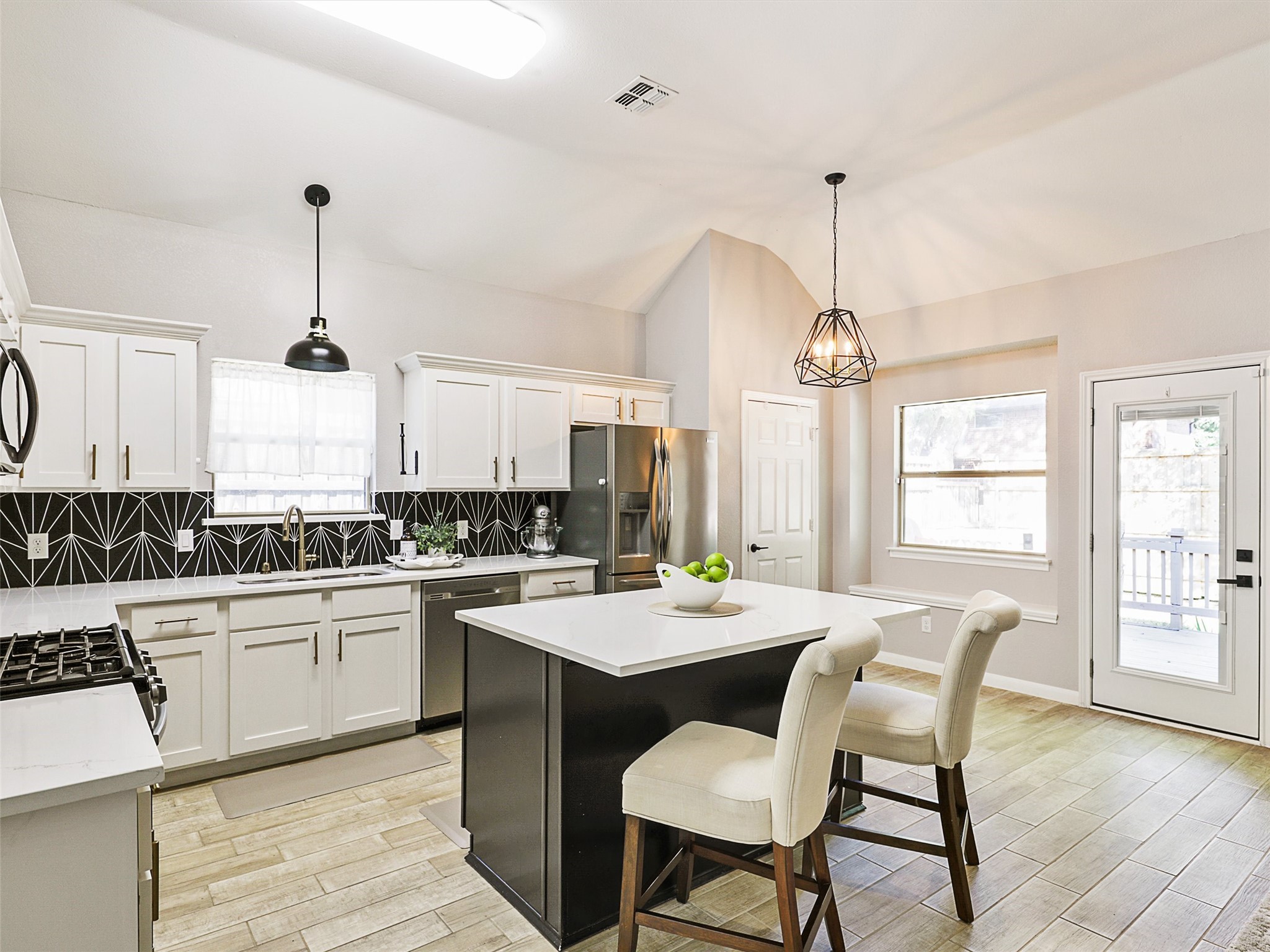 610 Dove Creek Circle