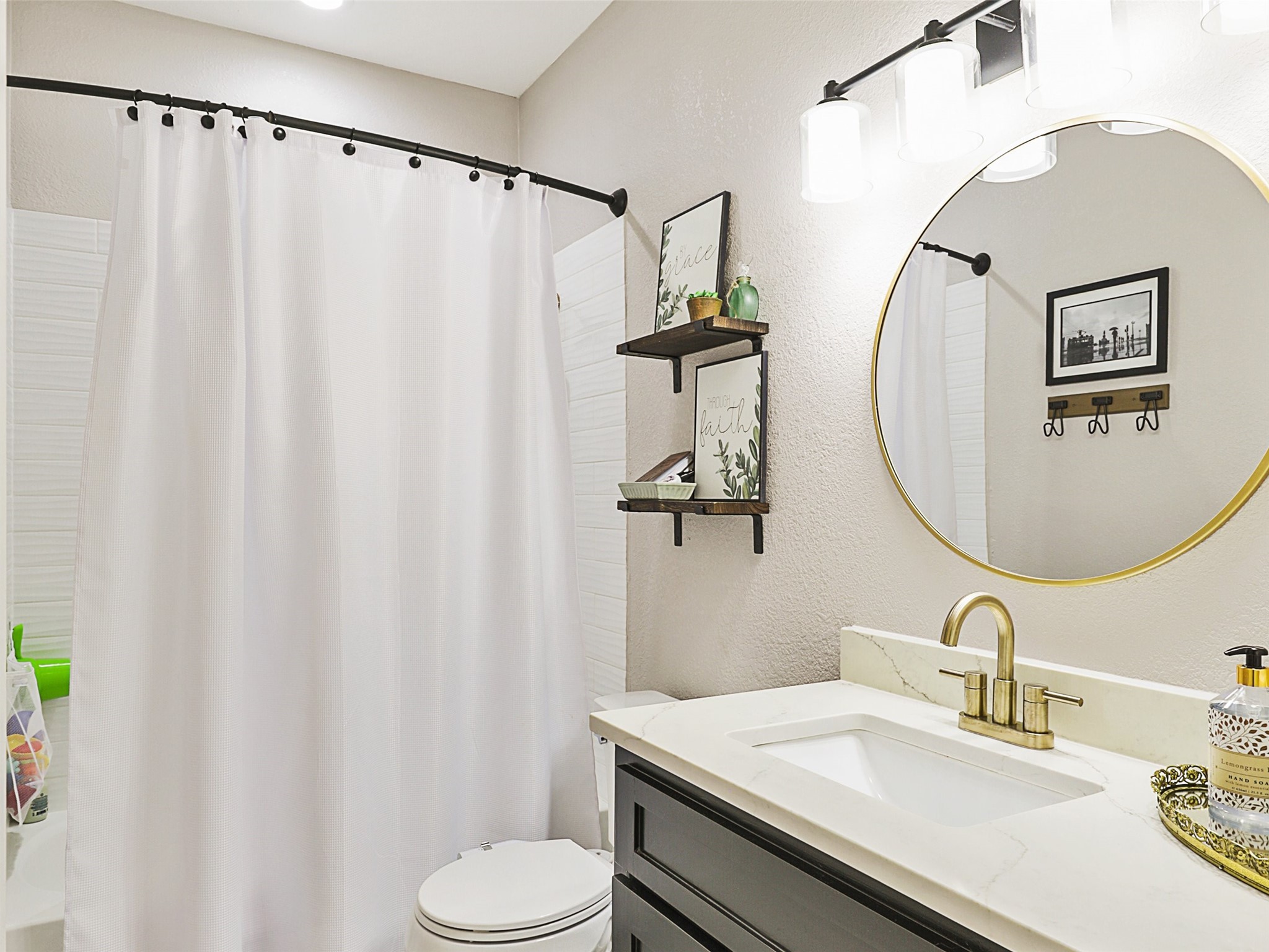 610 Dove Creek Circle