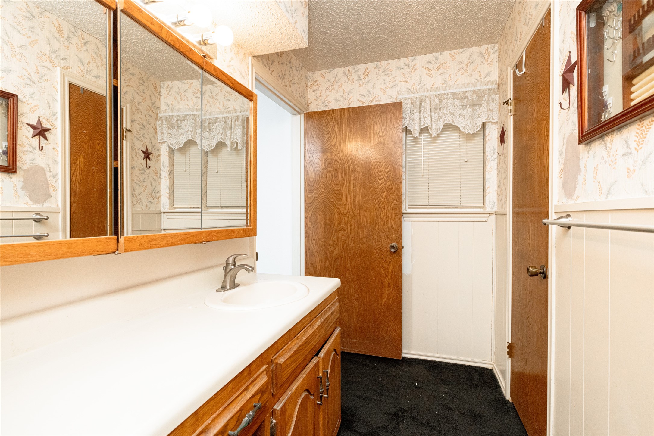 4728 Sunset Circle S