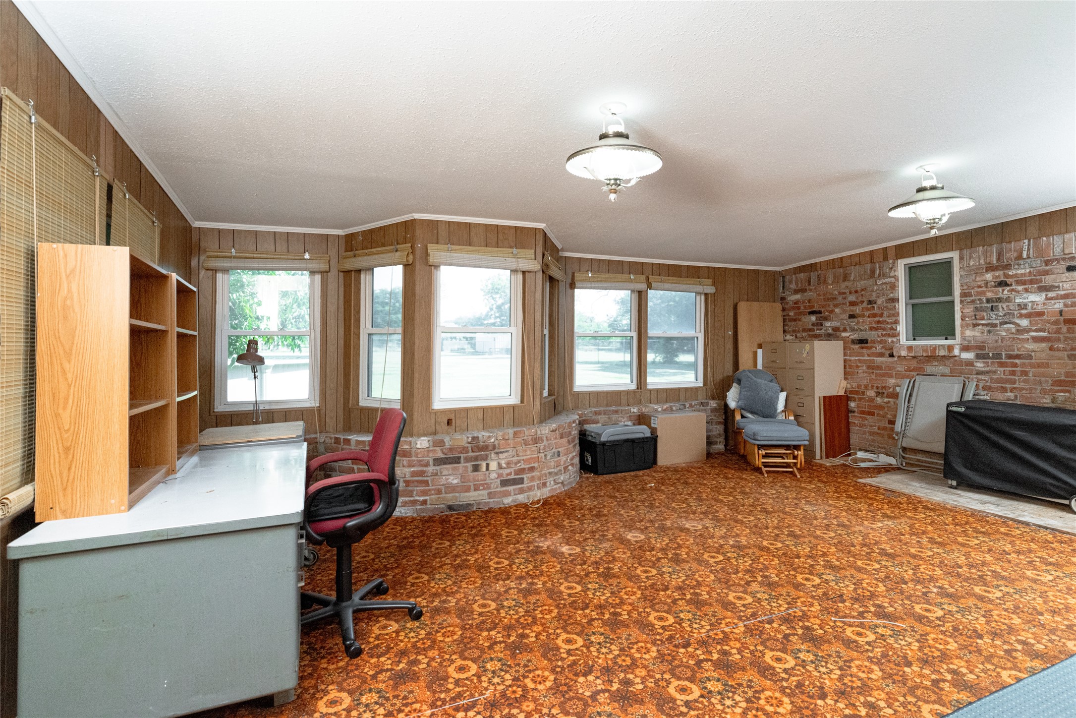 4728 Sunset Circle S