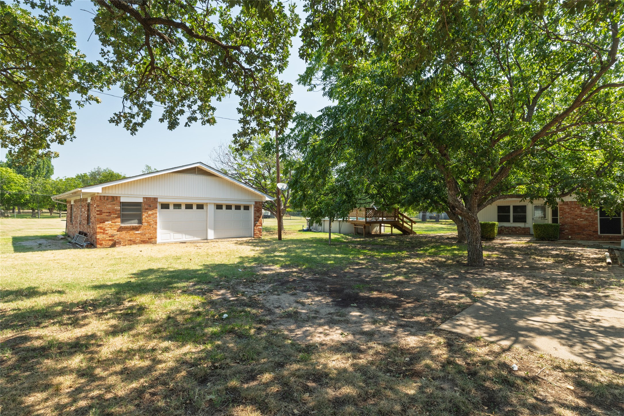 4728 Sunset Circle S