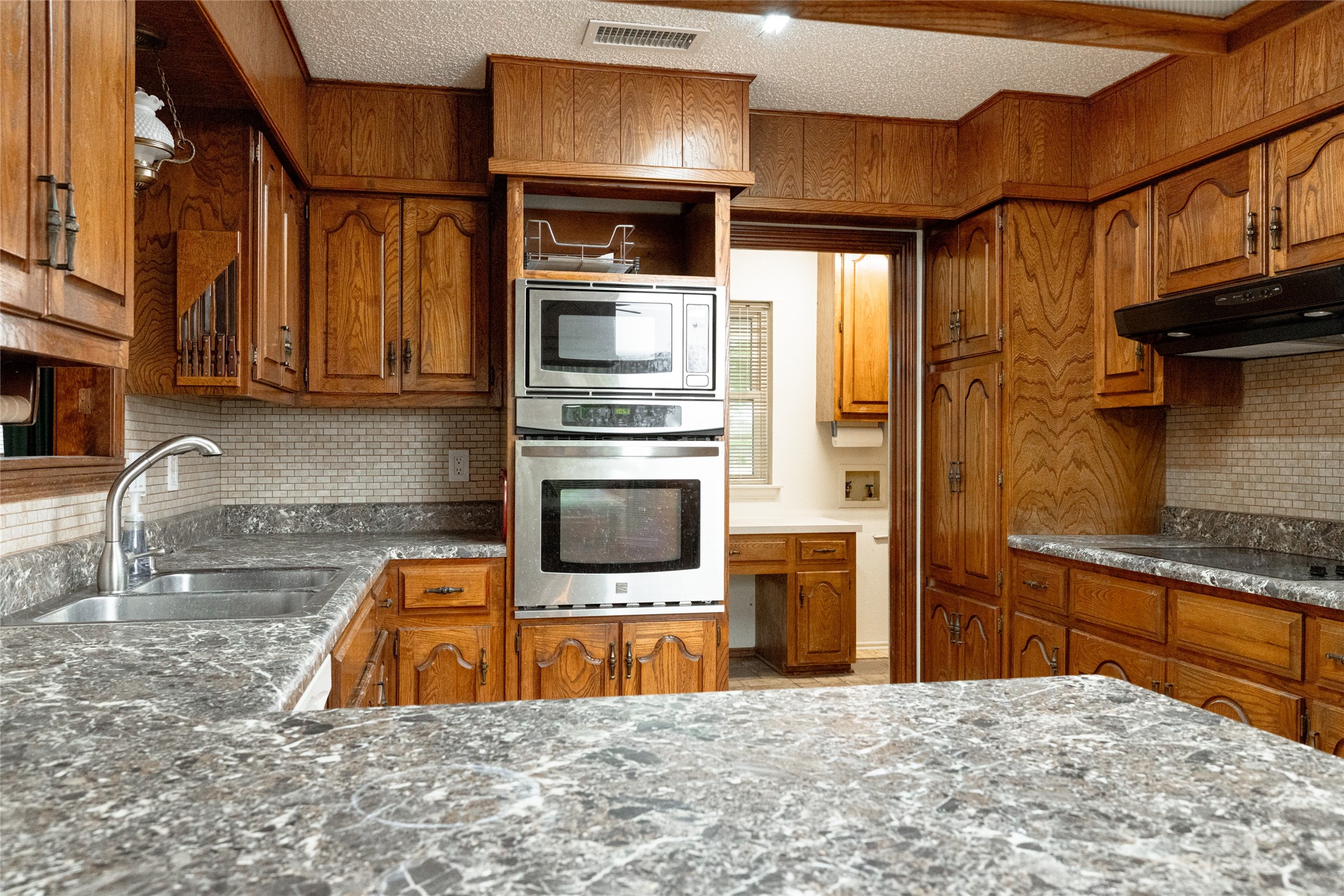 4728 Sunset Circle S