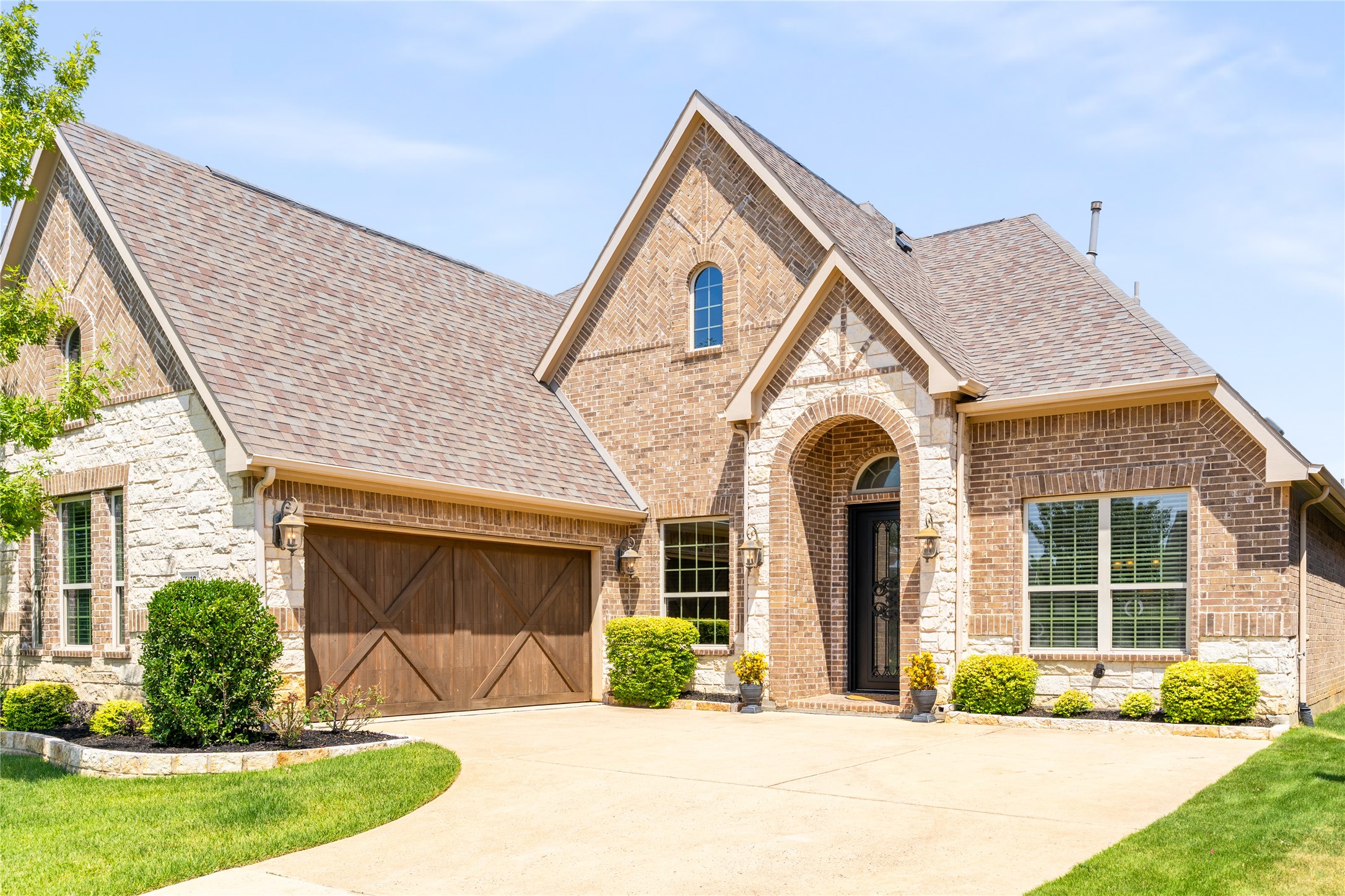 1112 Rhett Drive