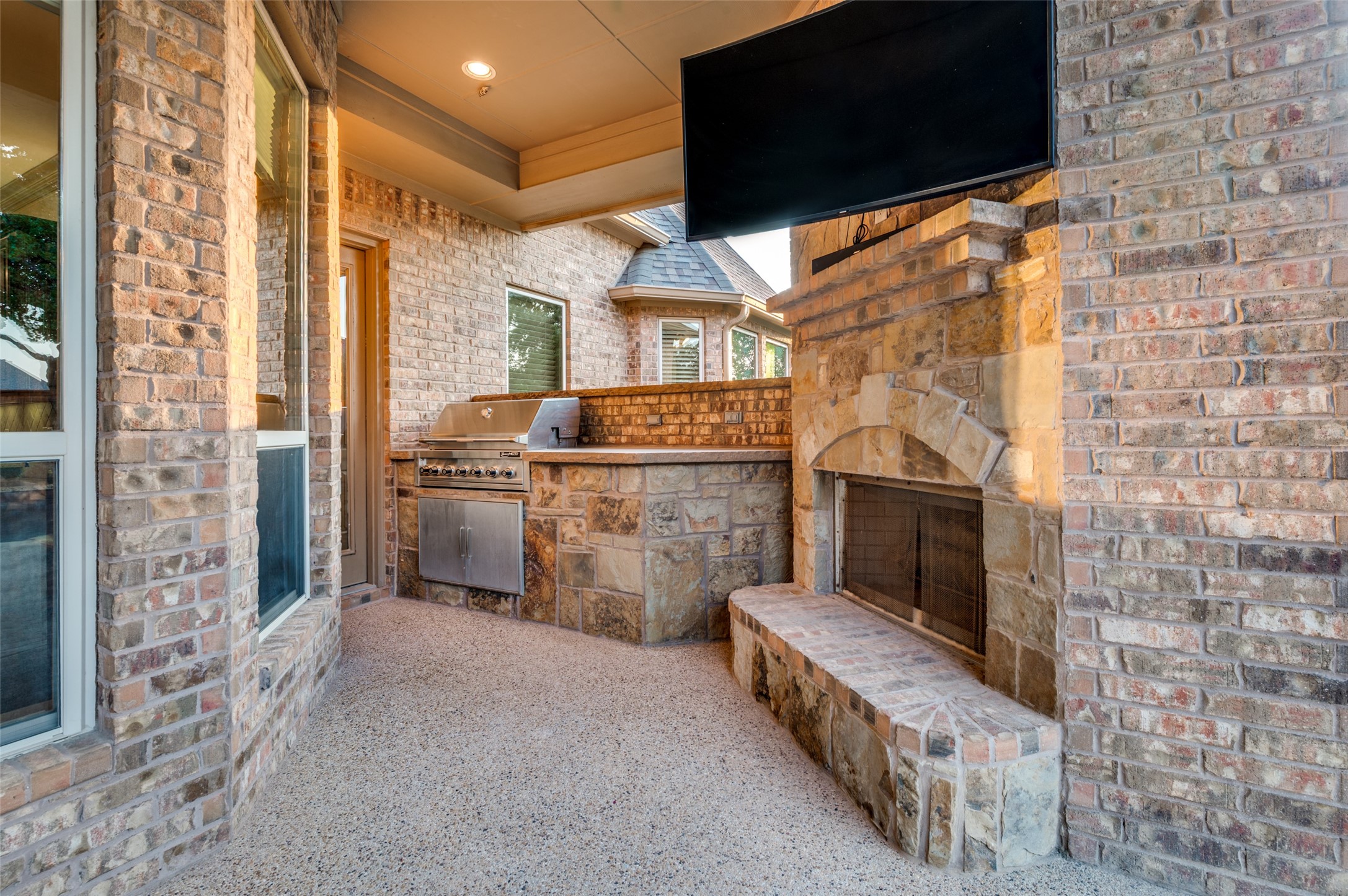 1157 Falcon Ridge Drive