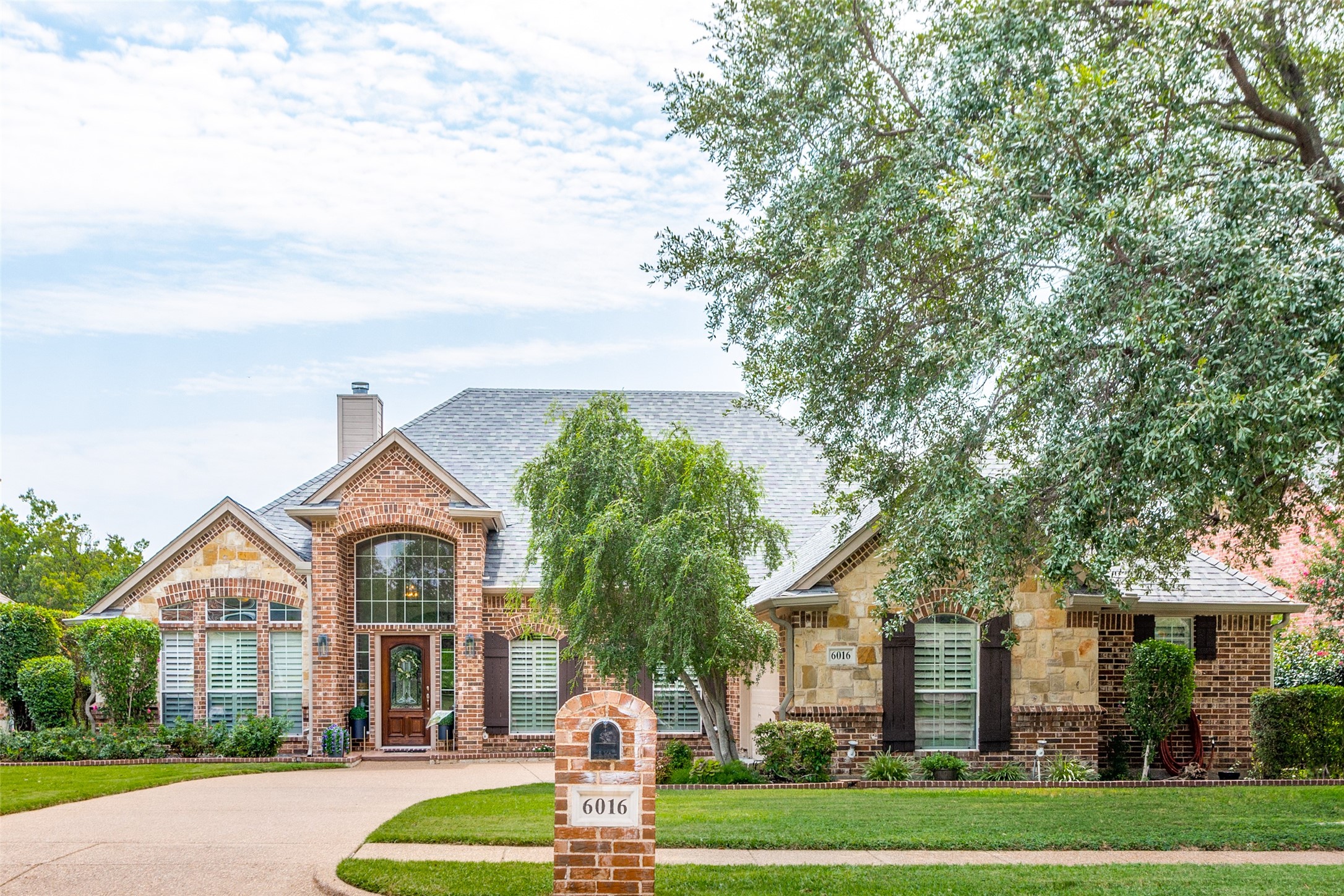 6016 Iron Horse Drive