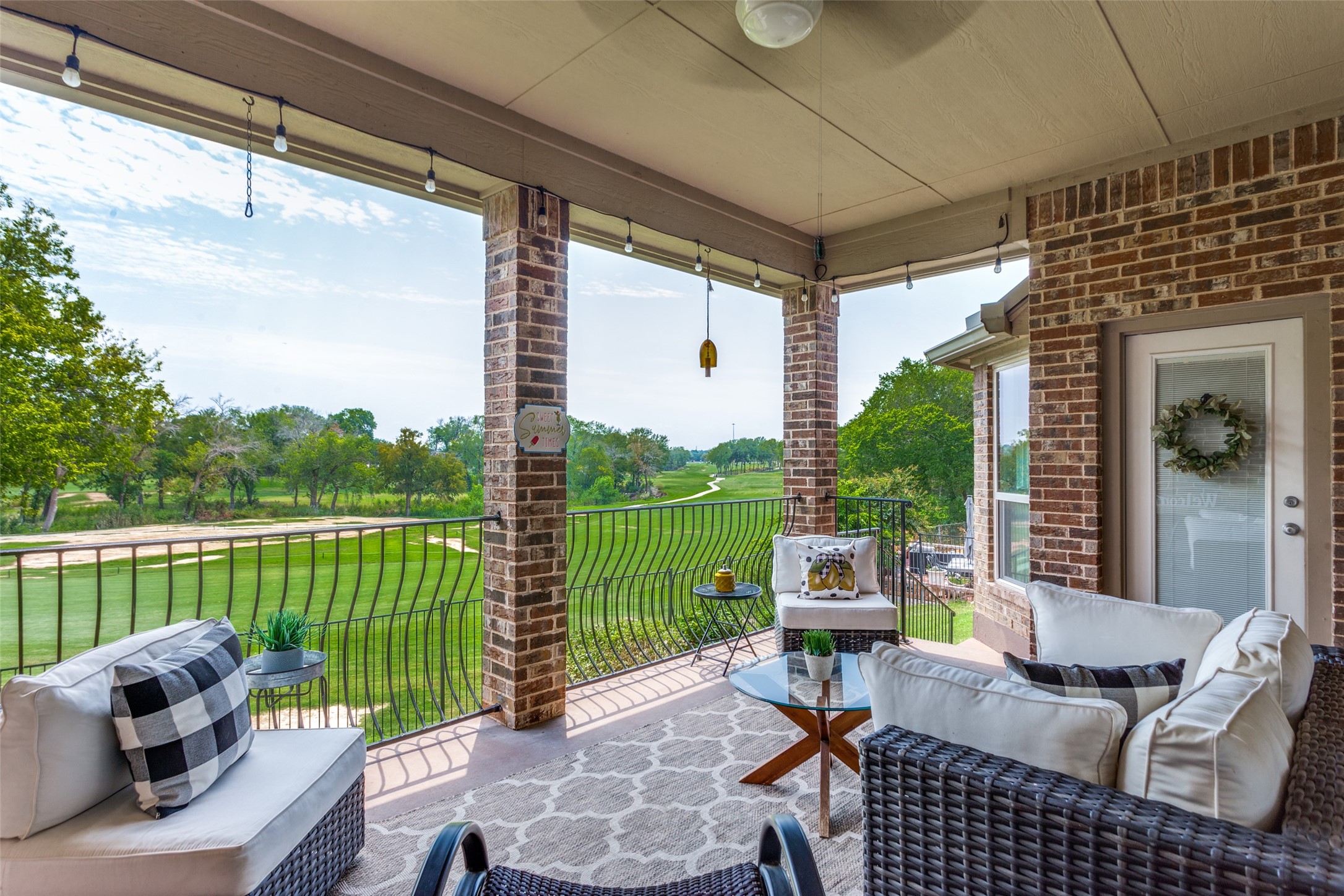 6016 Iron Horse Drive