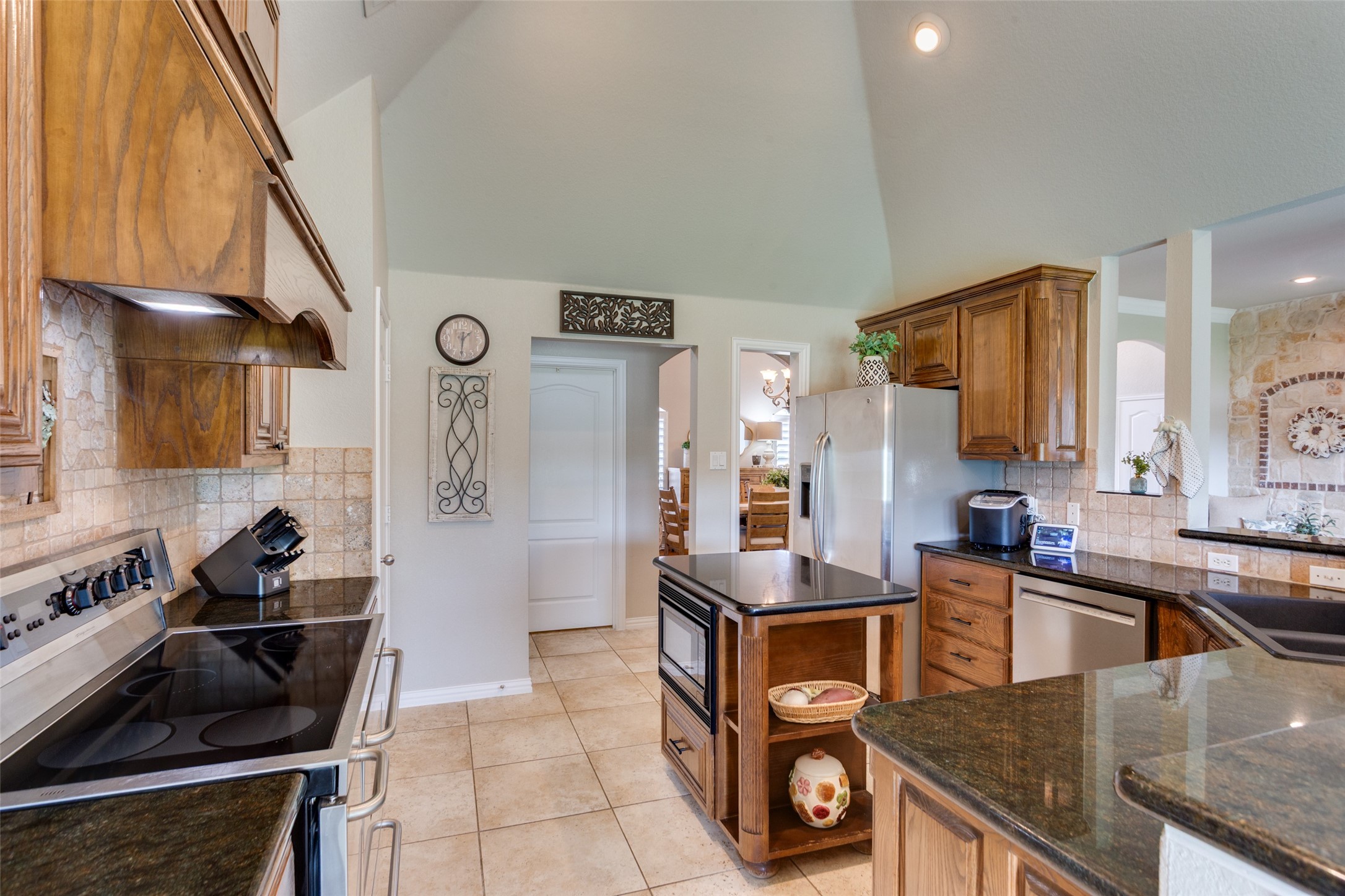 6016 Iron Horse Drive