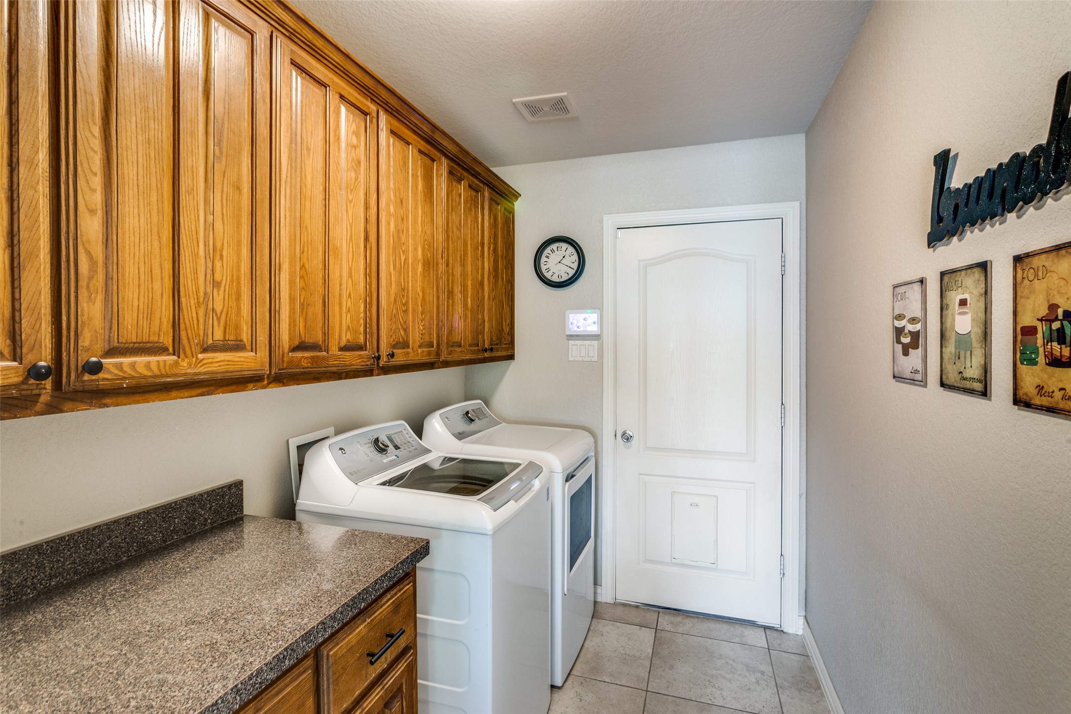 6016 Iron Horse Drive