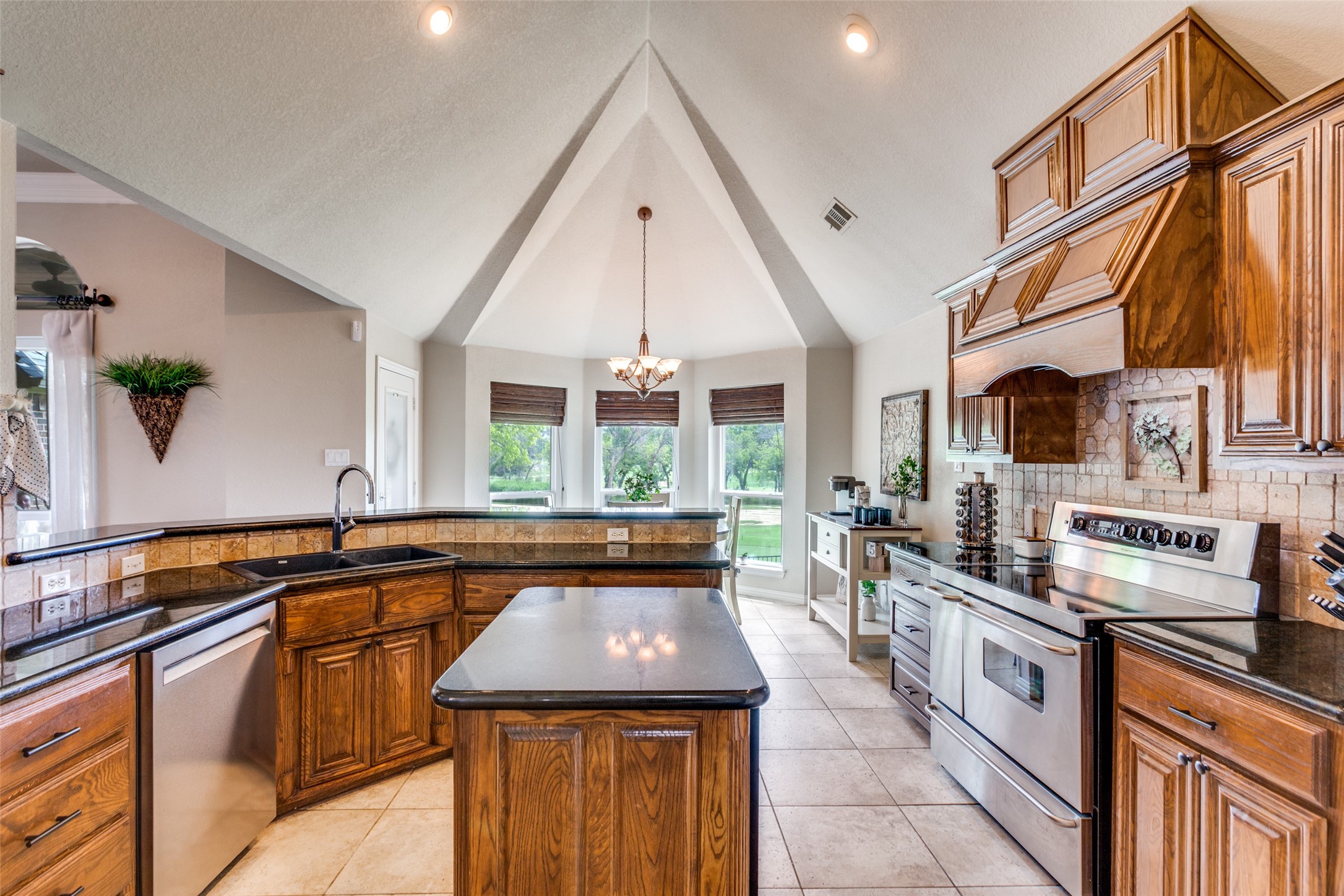 6016 Iron Horse Drive