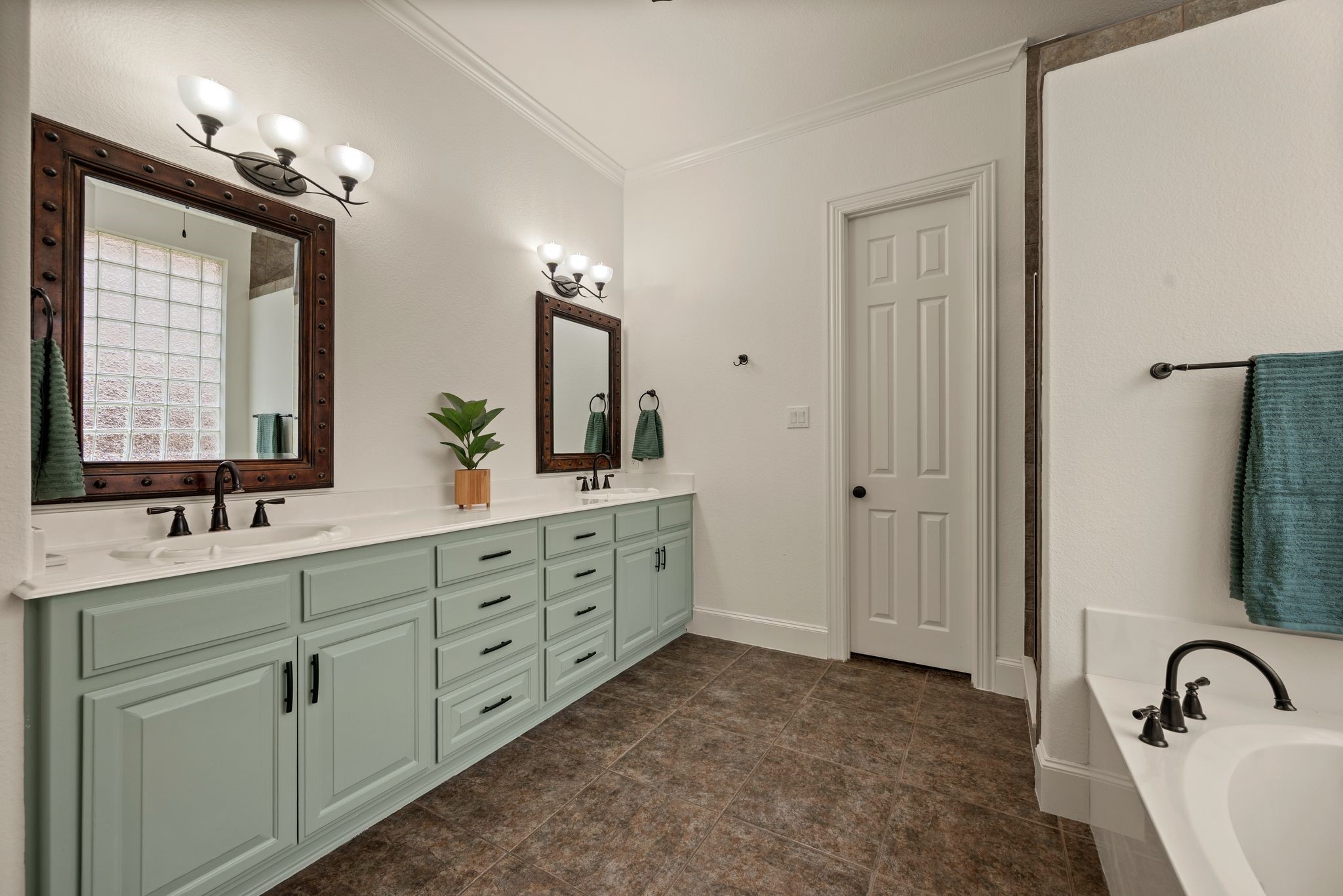 1615 San Andres Drive