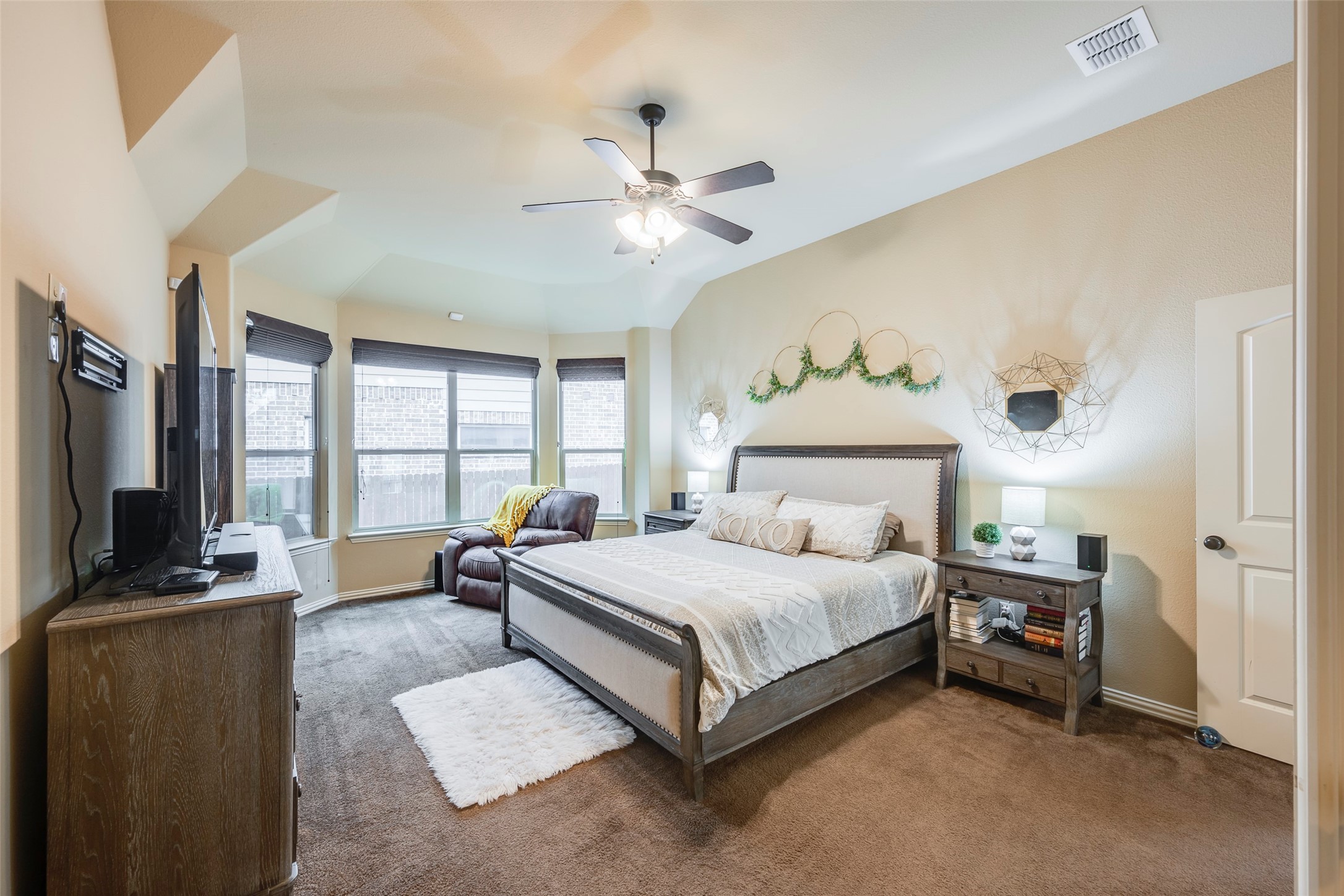 15000 Seventeen Lakes Boulevard