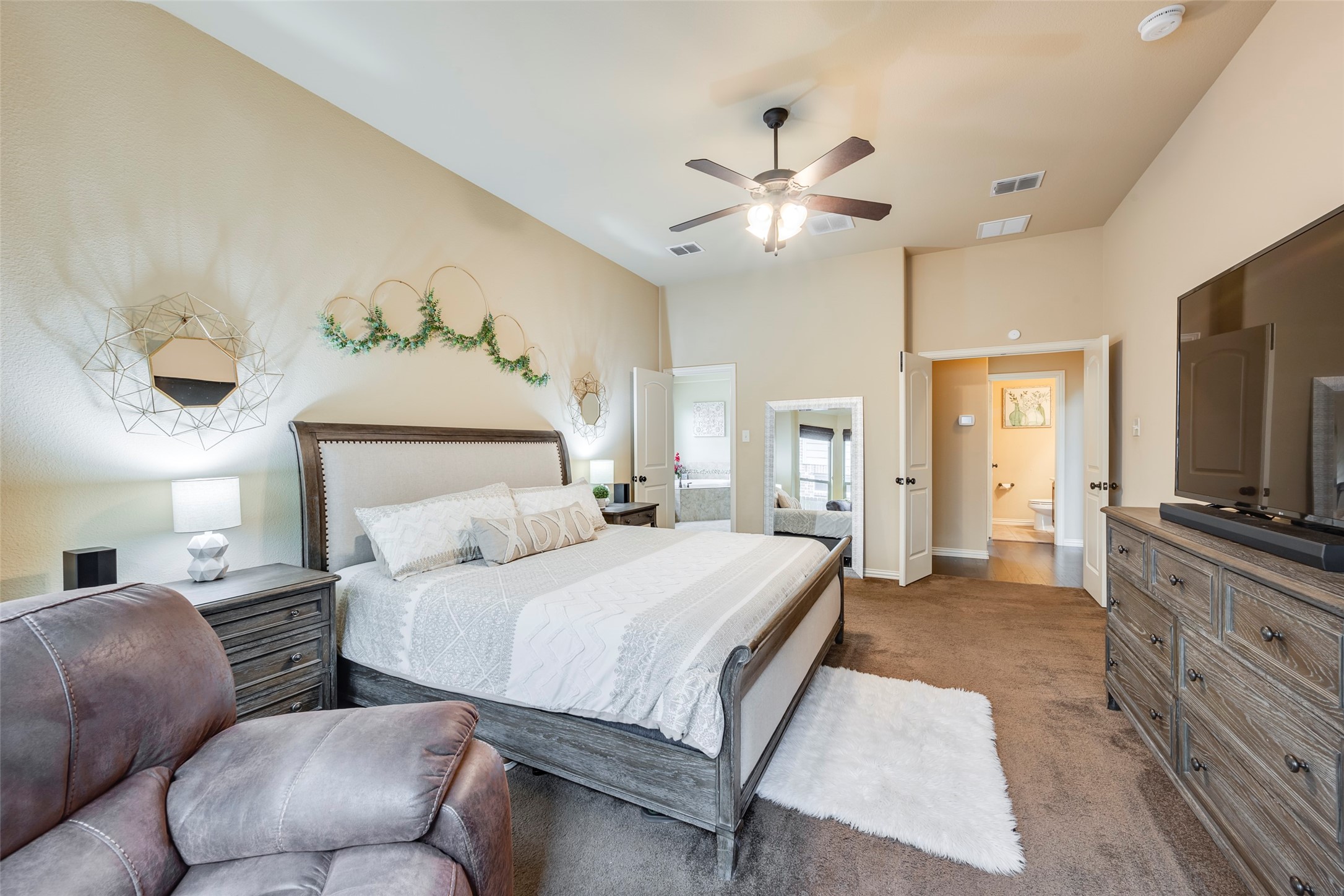 15000 Seventeen Lakes Boulevard