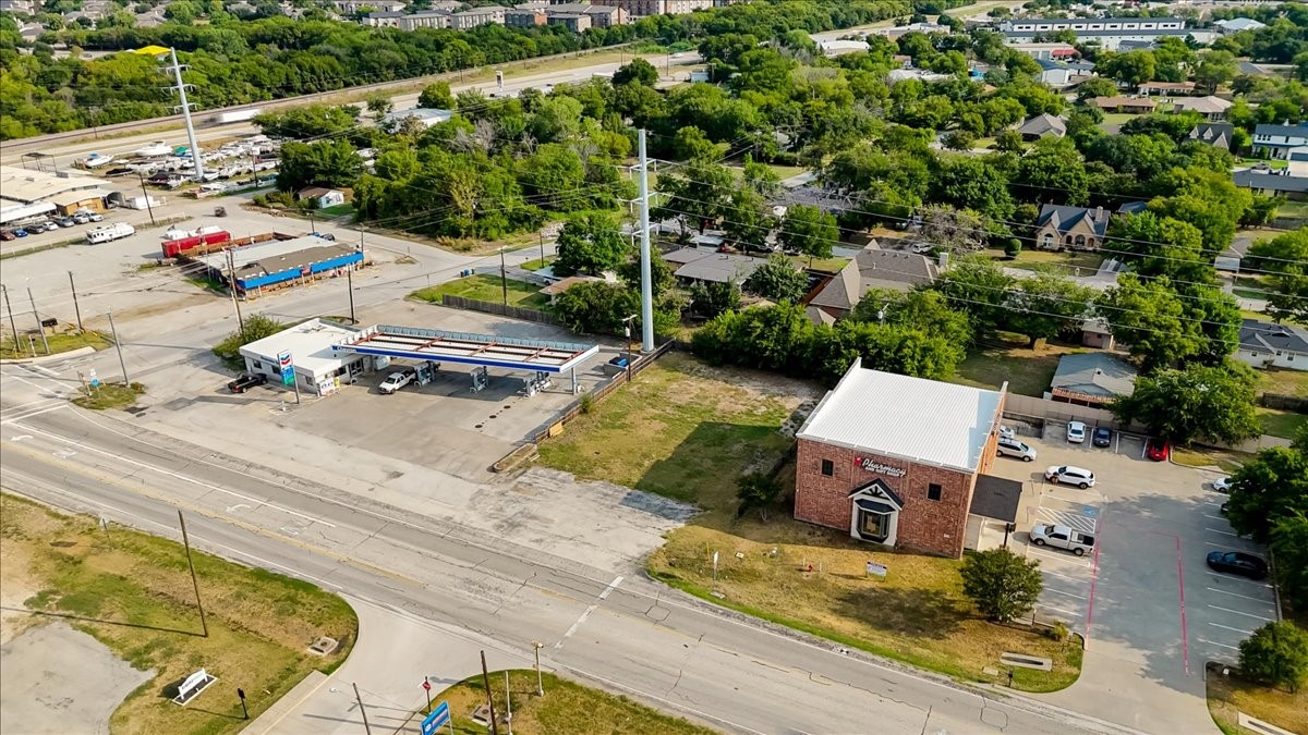 205 E Byron Nelson Boulevard
