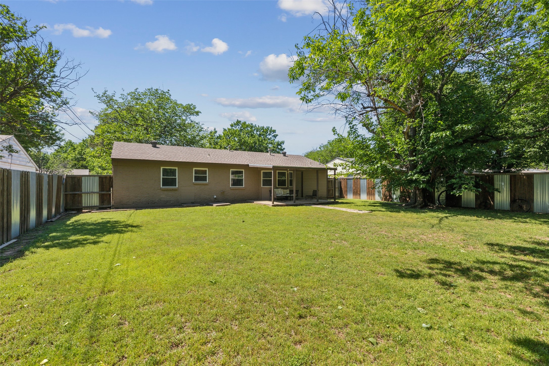 1202 Johns Drive