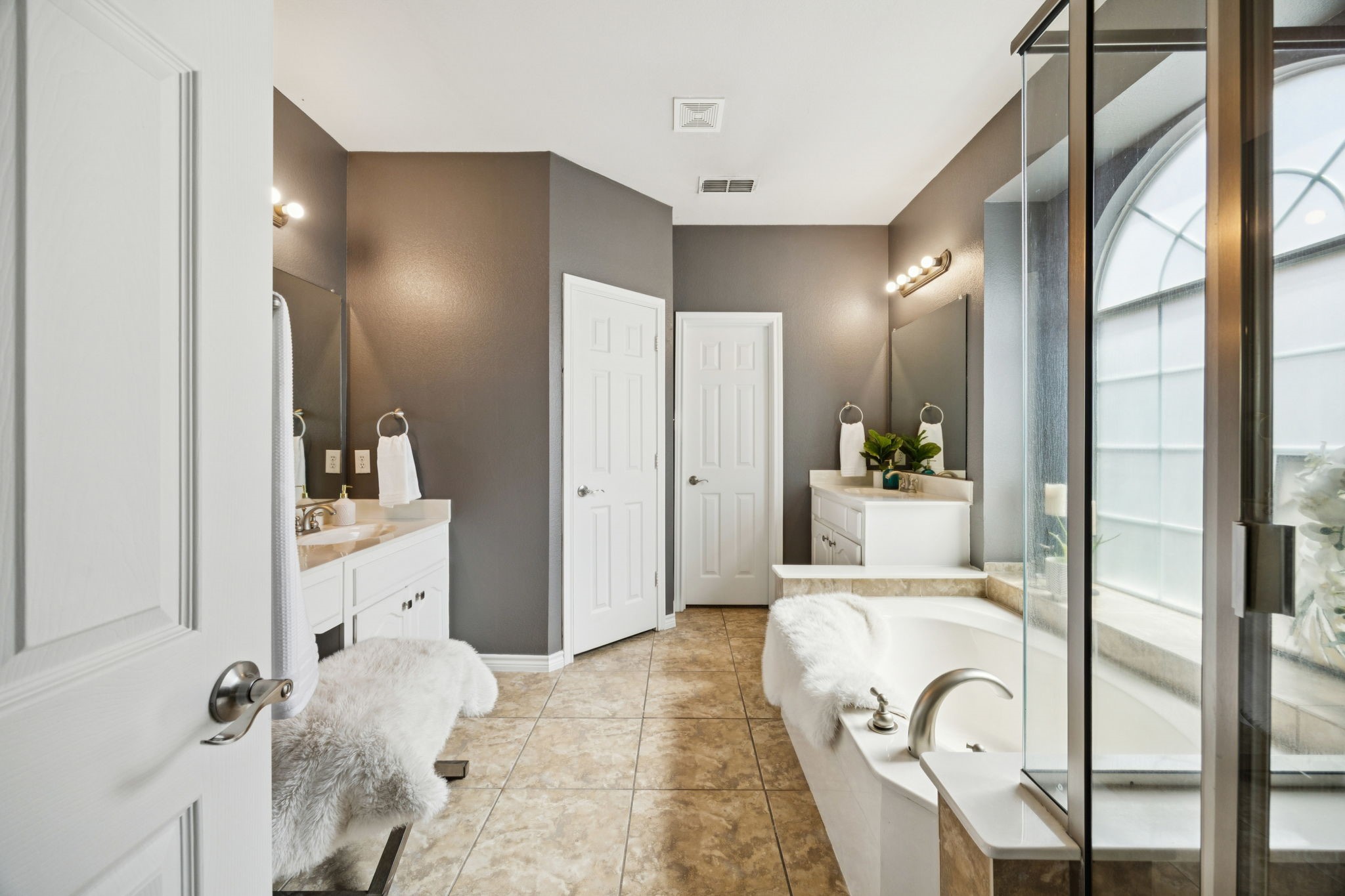 11645 Wild Pear Lane