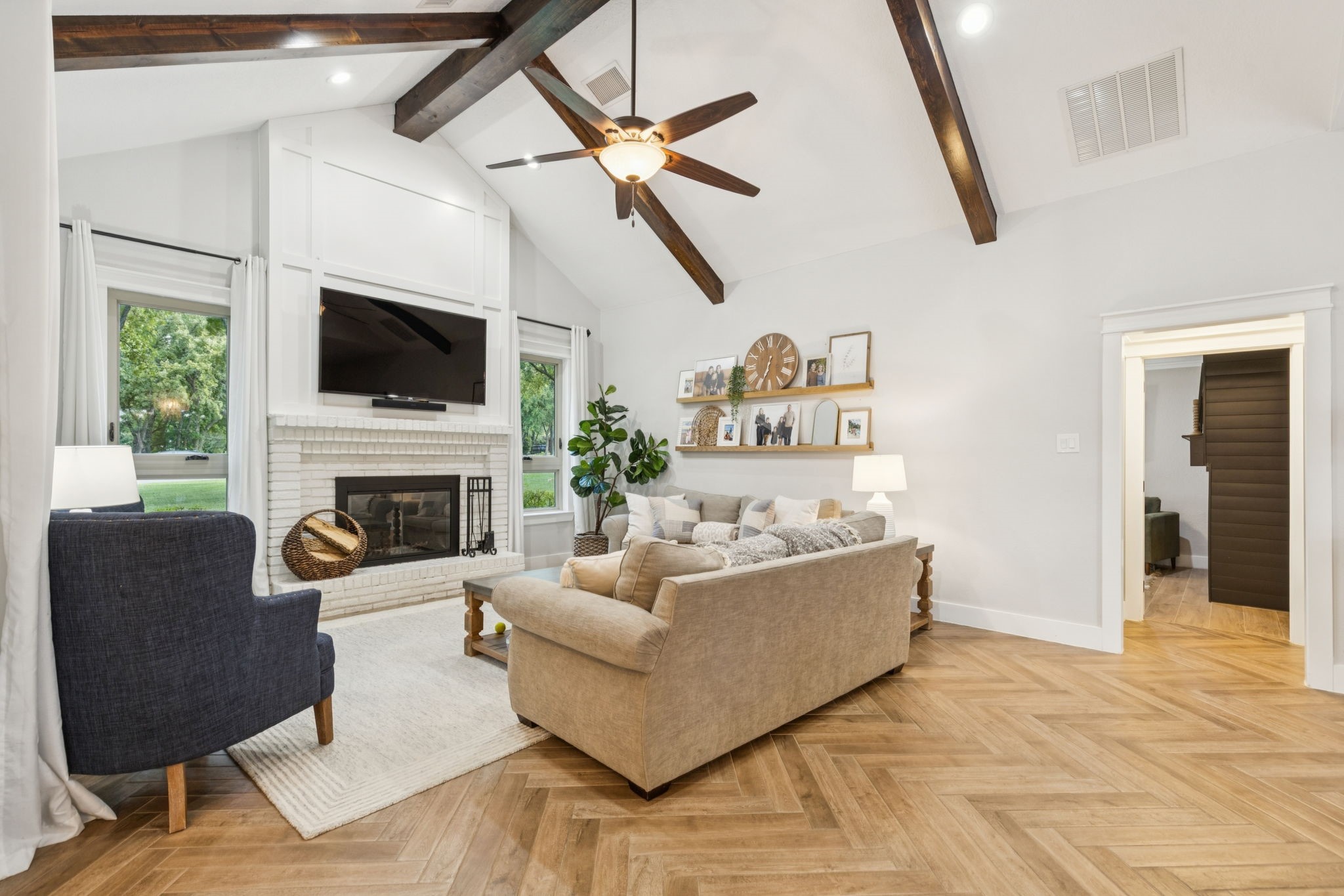 1340 Meadow Glen