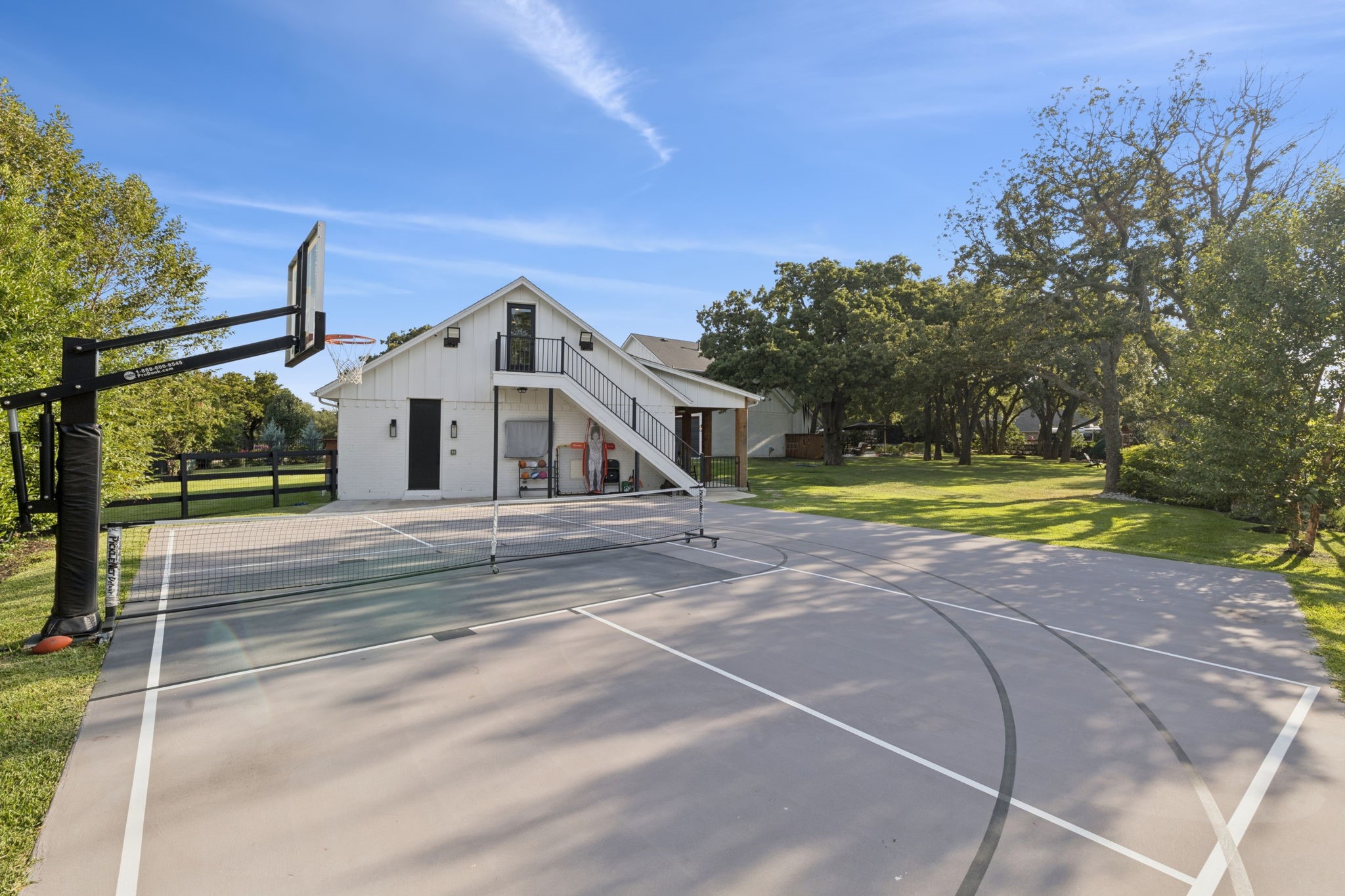1340 Meadow Glen