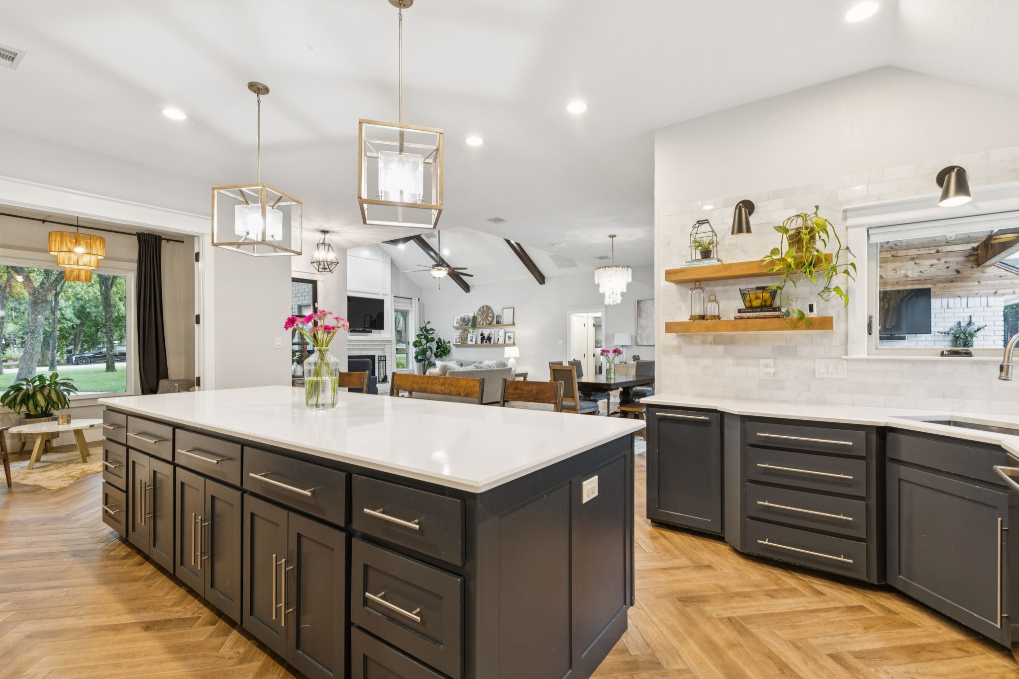 1340 Meadow Glen