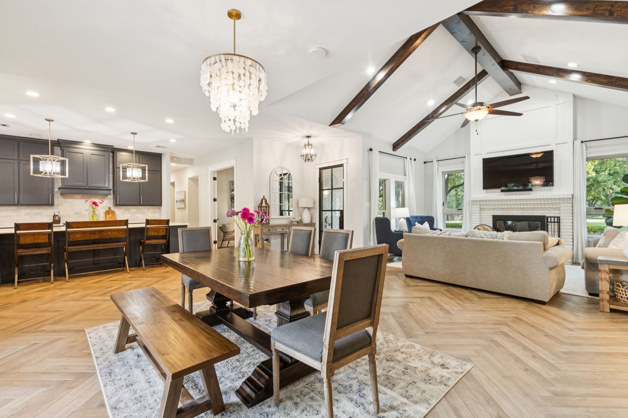 1340 Meadow Glen