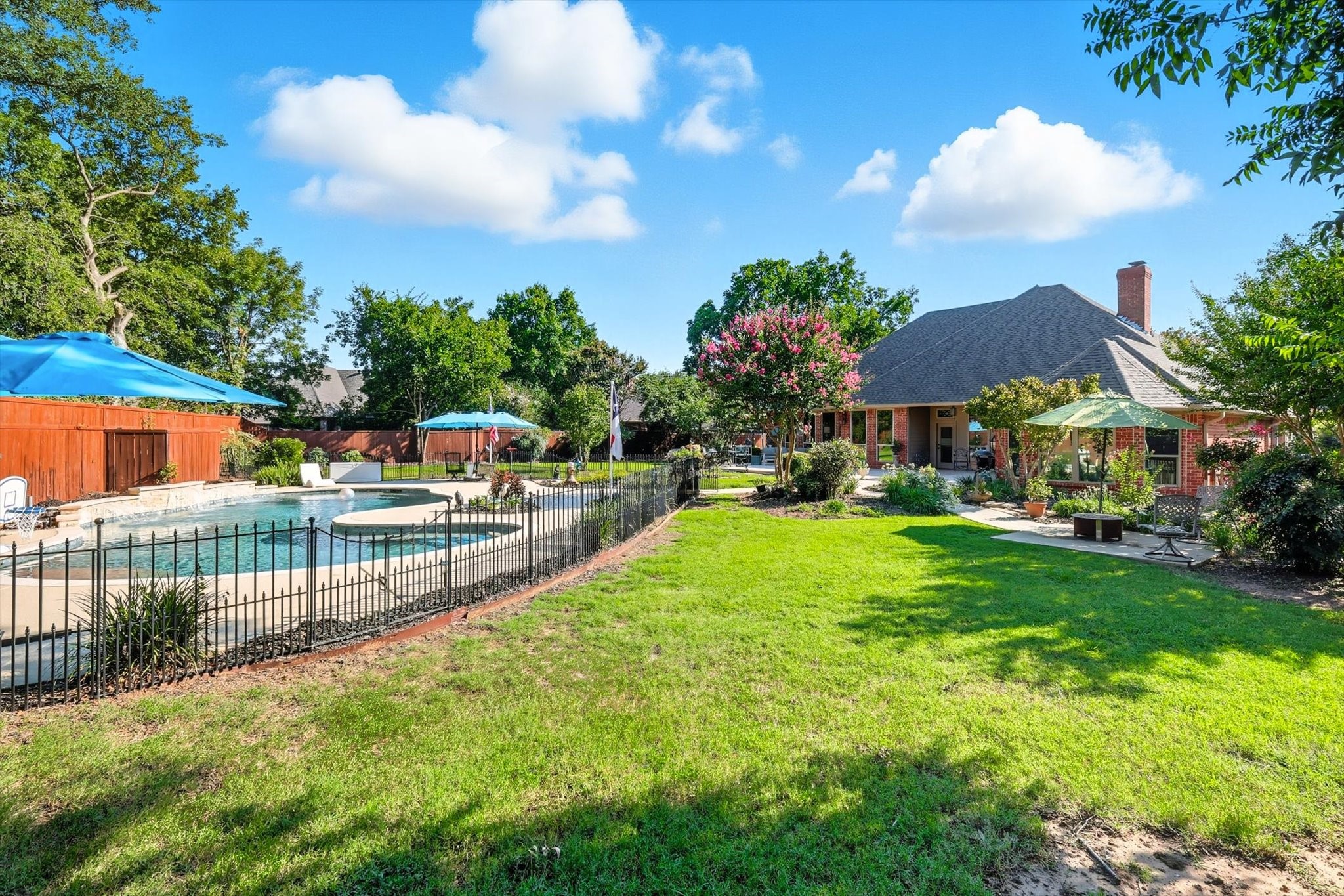403 Presidio Court