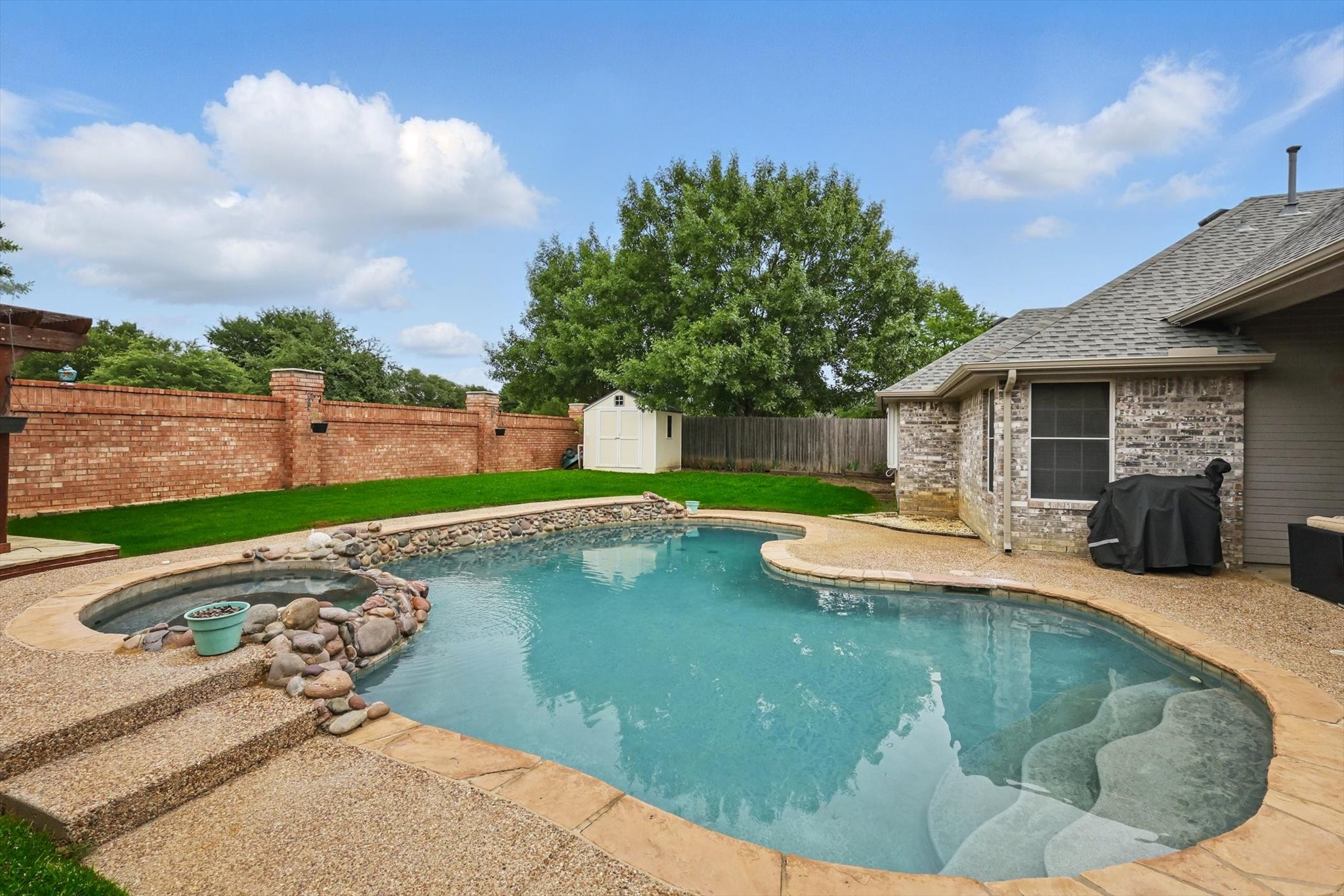 8133 Pecan Ridge Drive