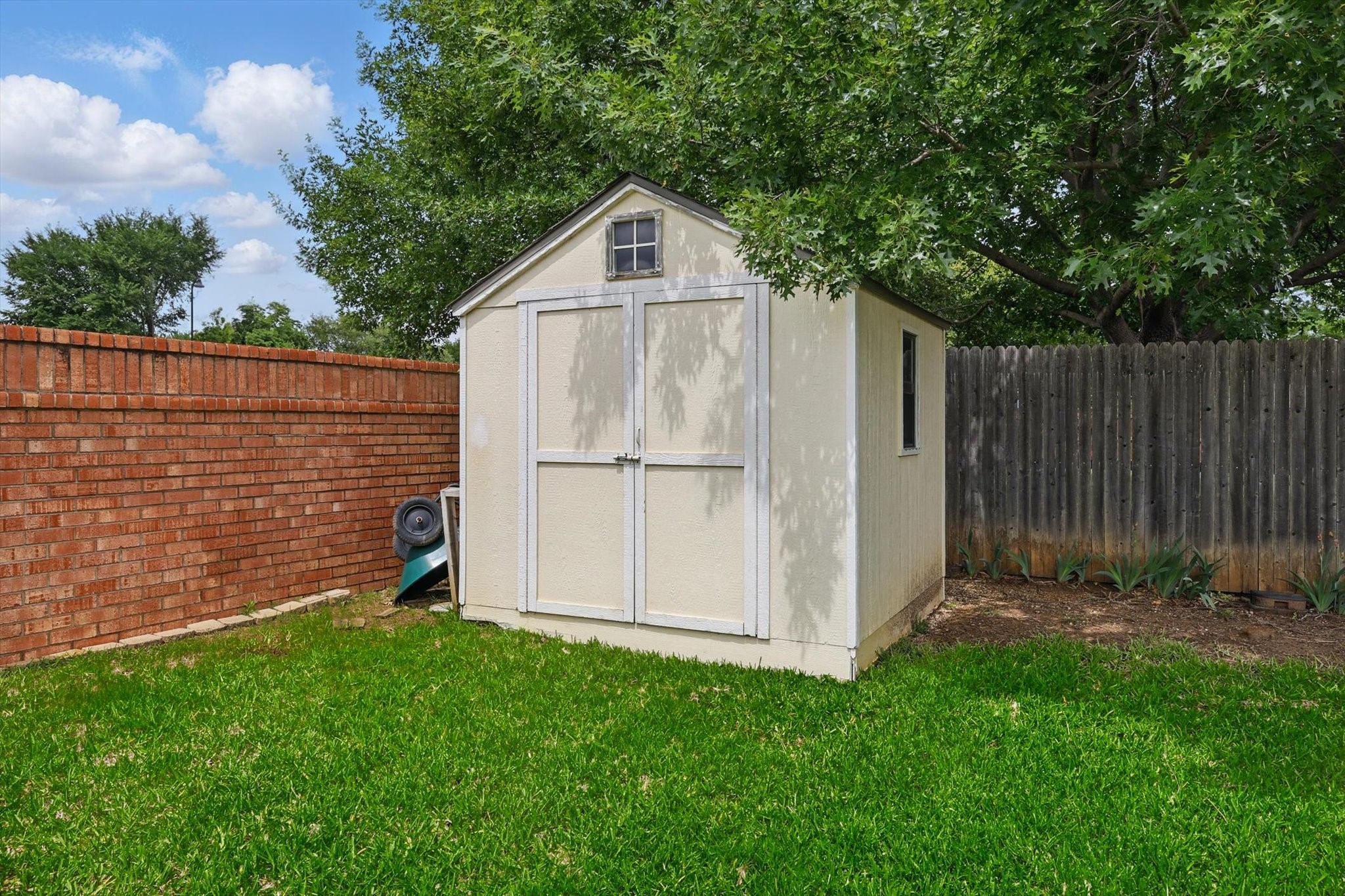 8133 Pecan Ridge Drive