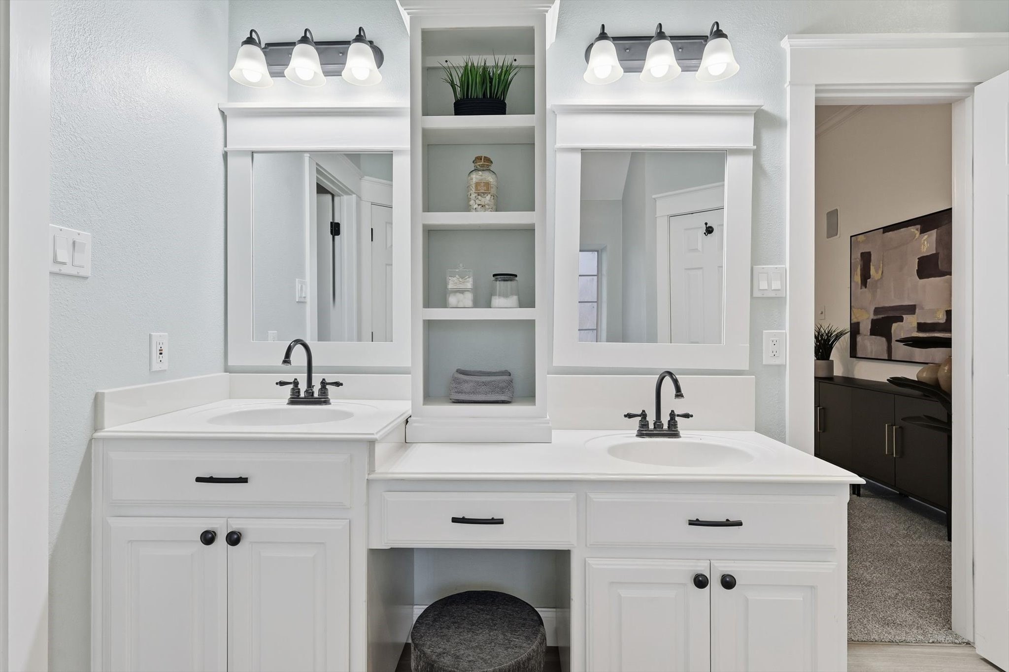 8133 Pecan Ridge Drive