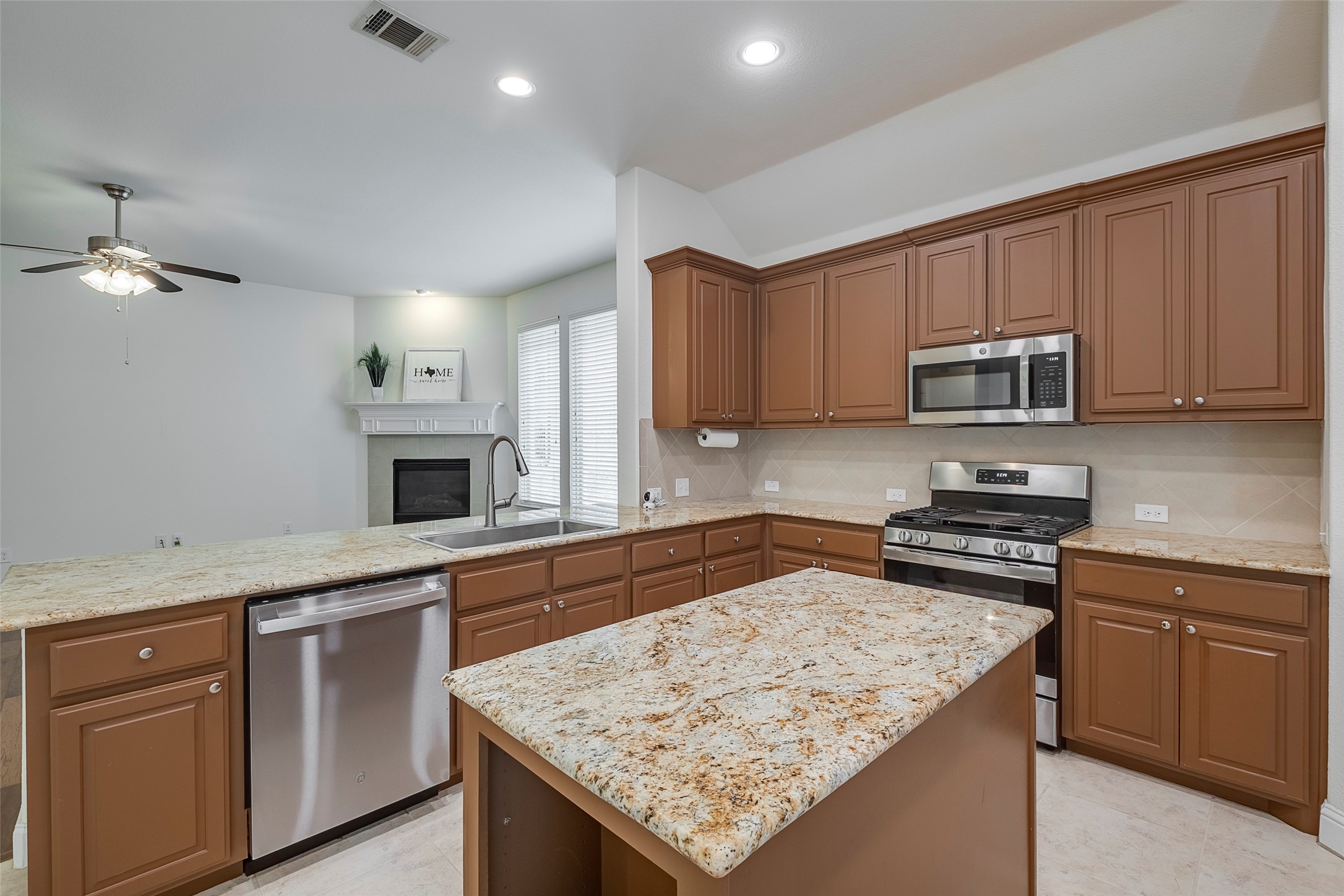 15429 Pioneer Bluff Trail