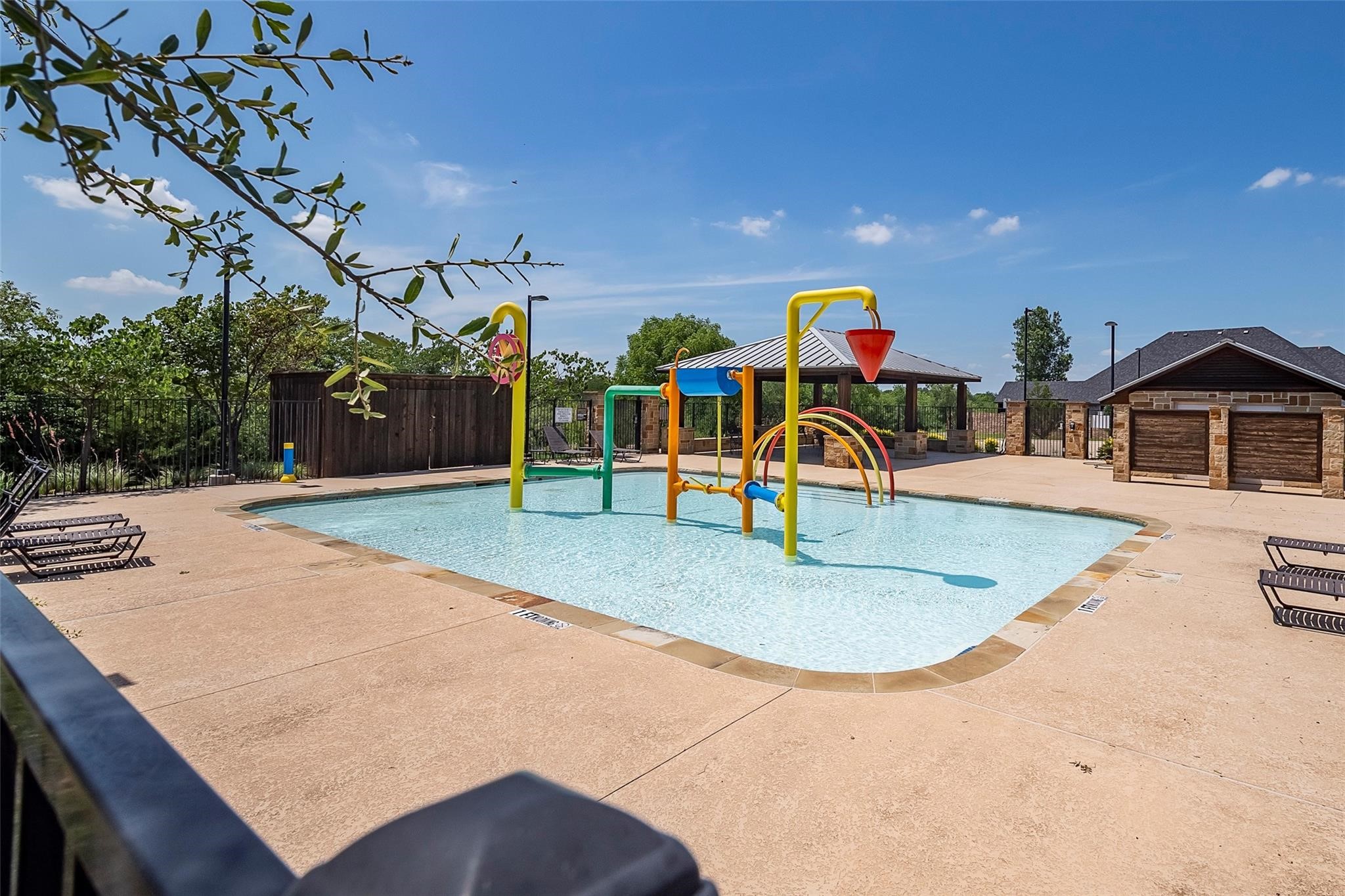 15429 Pioneer Bluff Trail