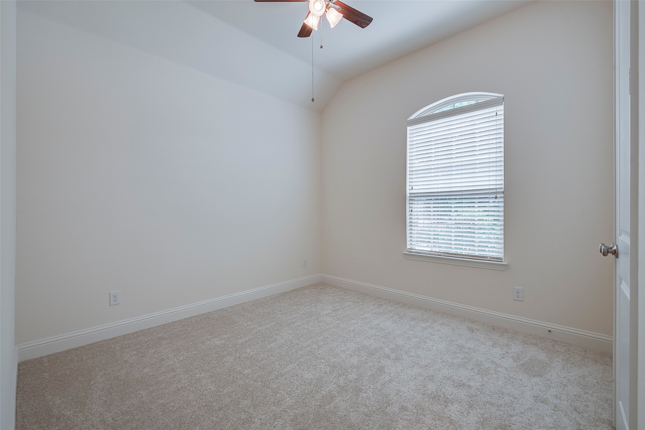 15429 Pioneer Bluff Trail