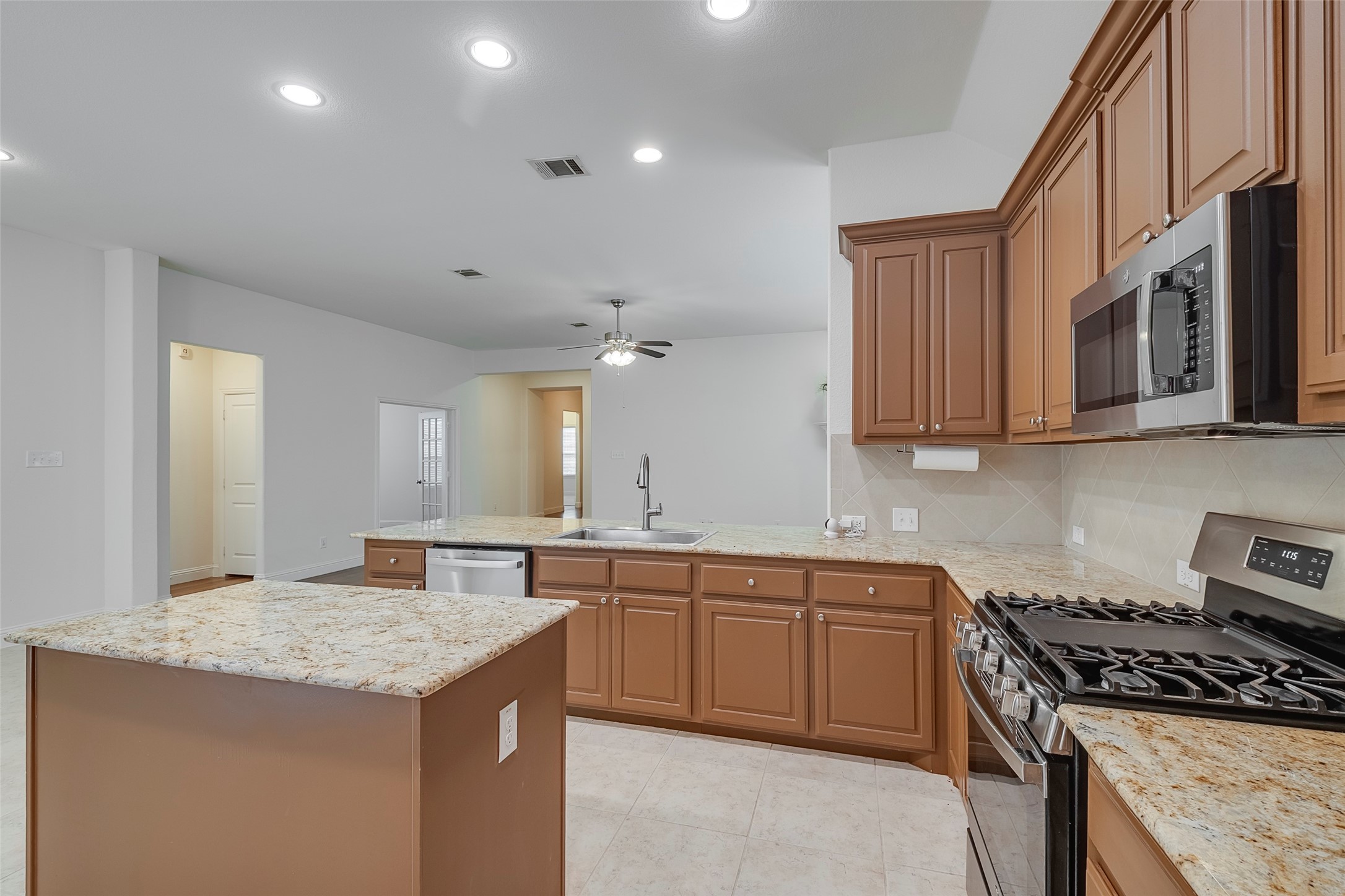 15429 Pioneer Bluff Trail