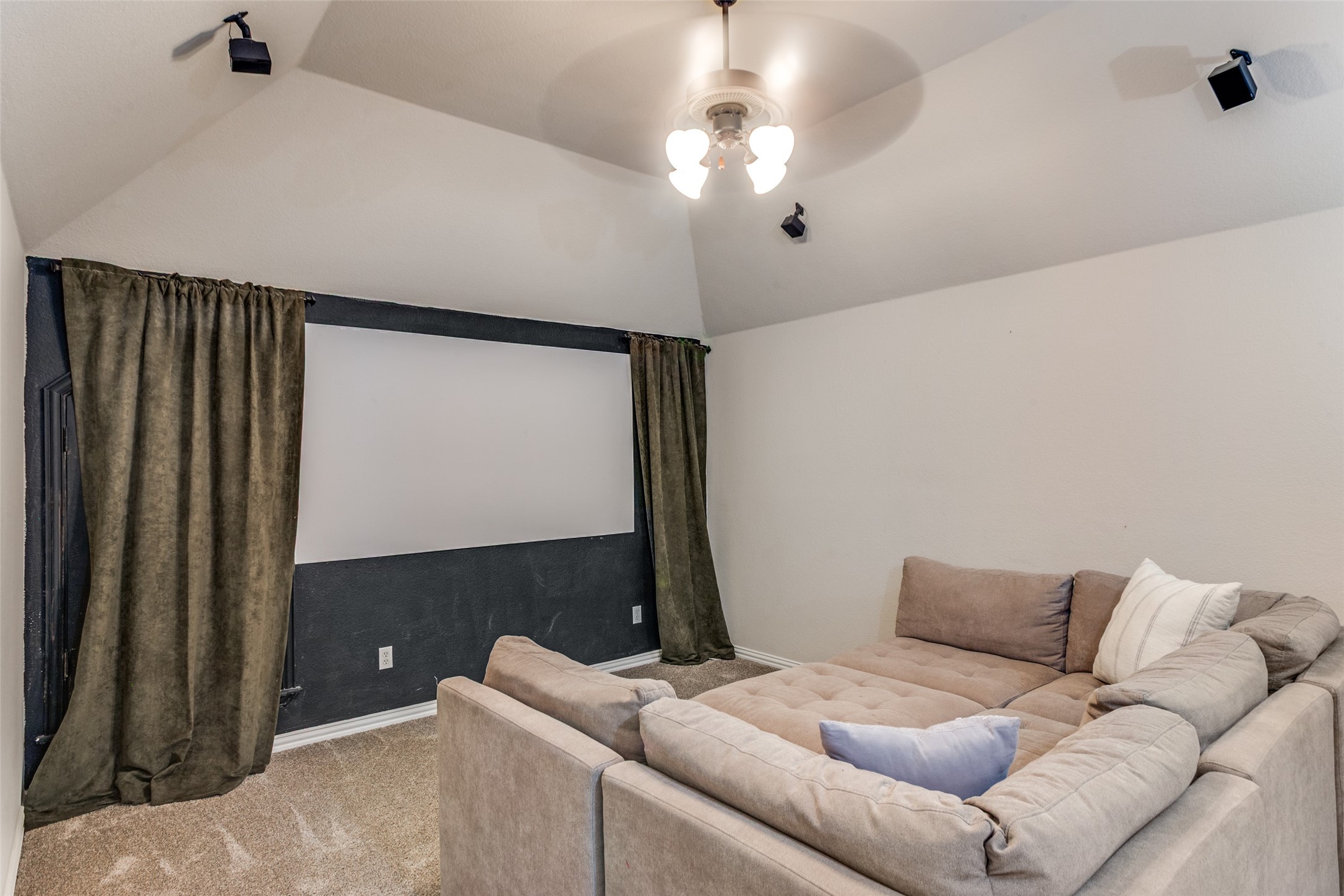 1605 Willow Glen Court