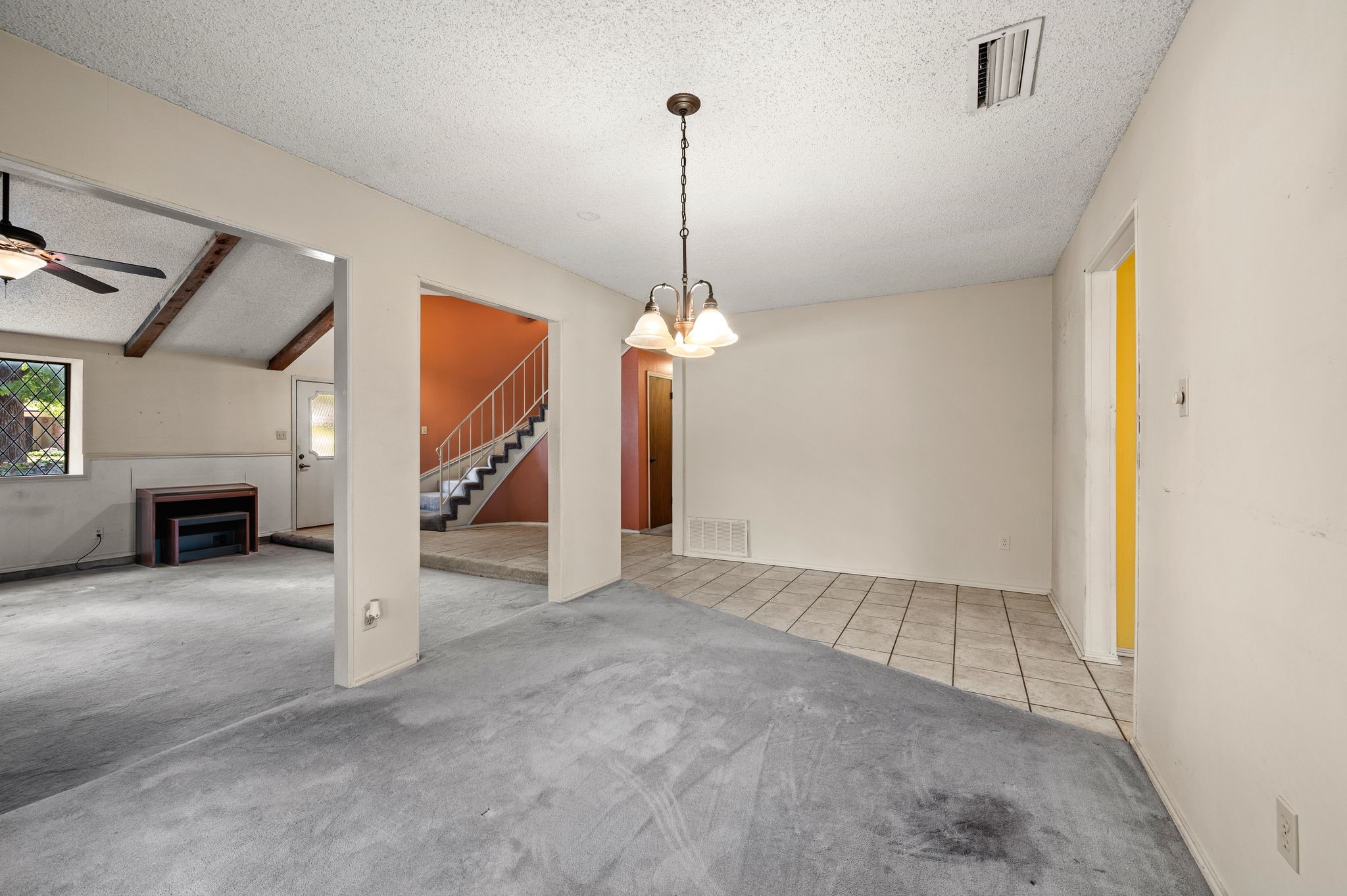 914 Hummingbird Trail