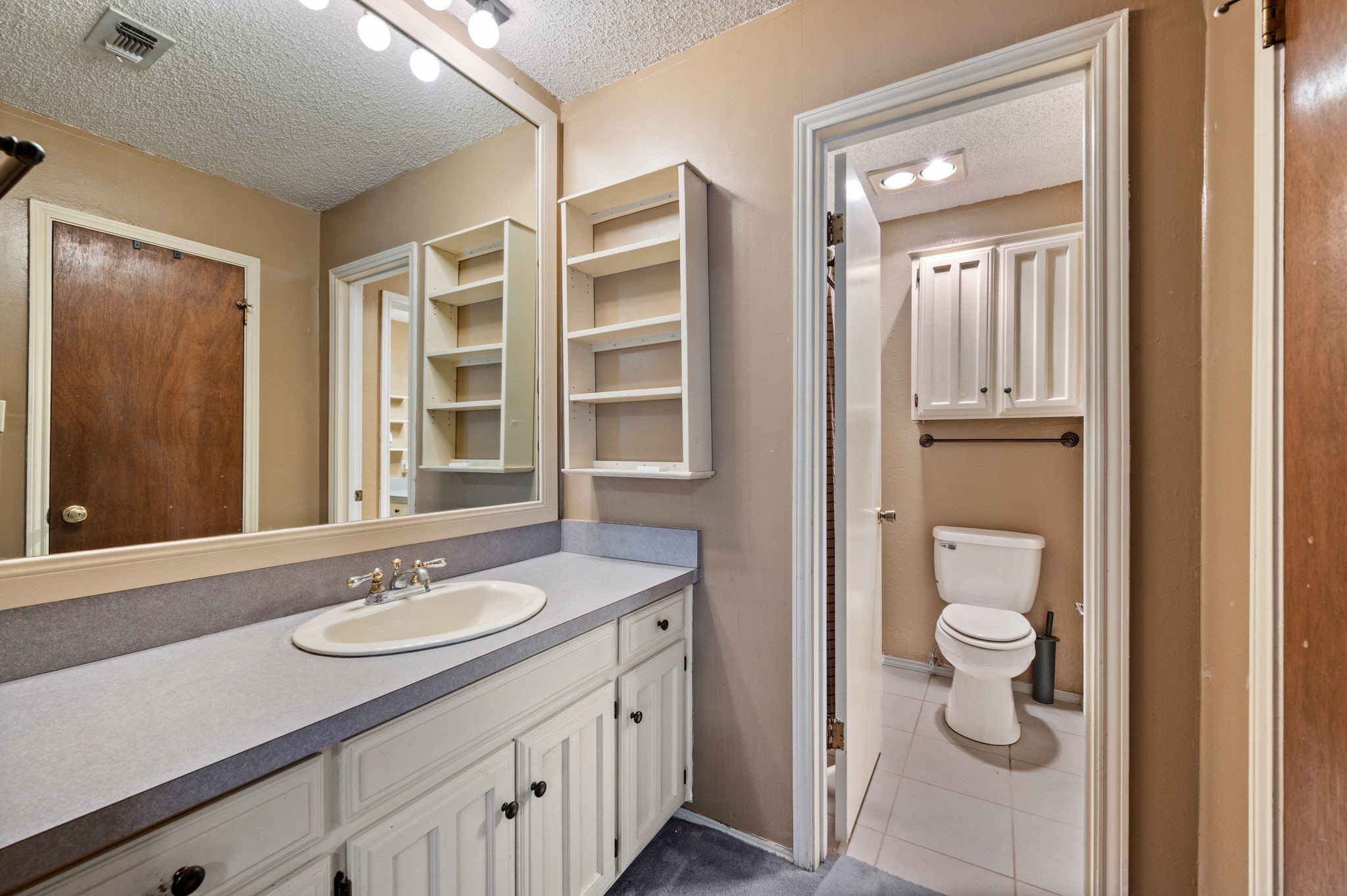 914 Hummingbird Trail