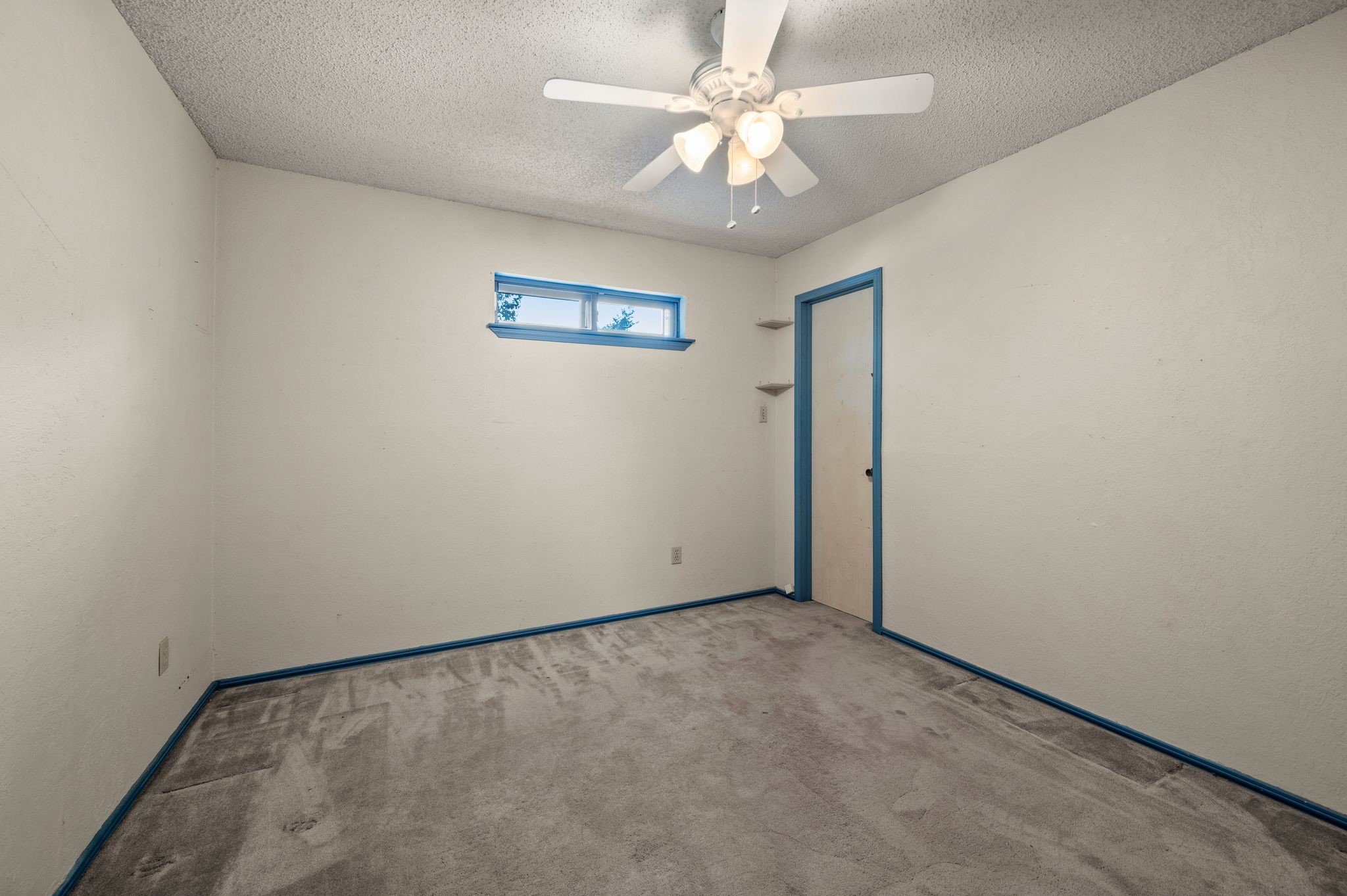 914 Hummingbird Trail