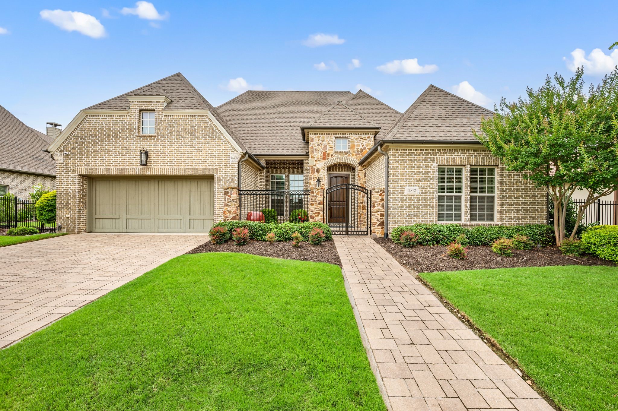 2812 Veranda Lane