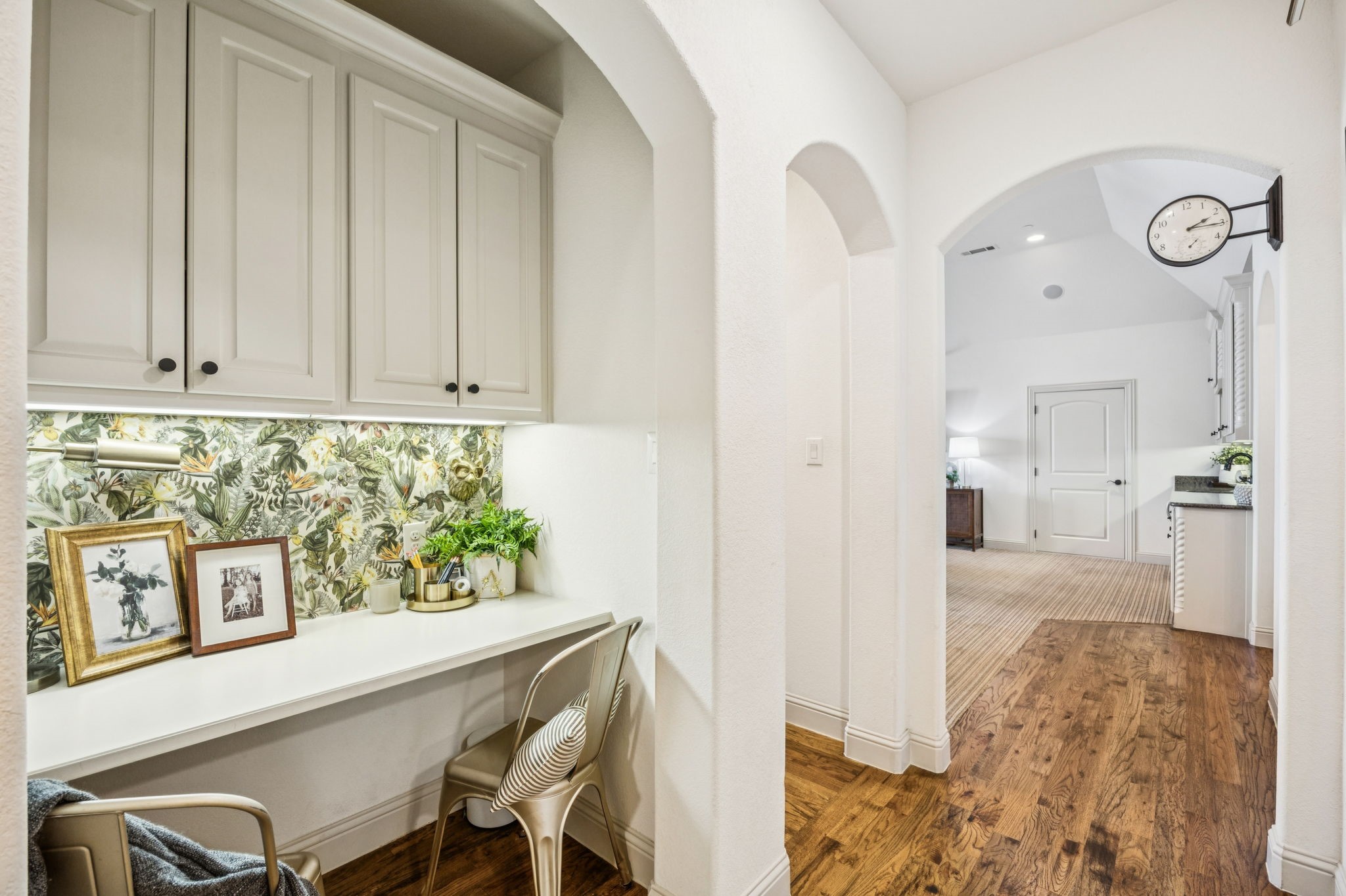 408 W Chapel Downs Drive