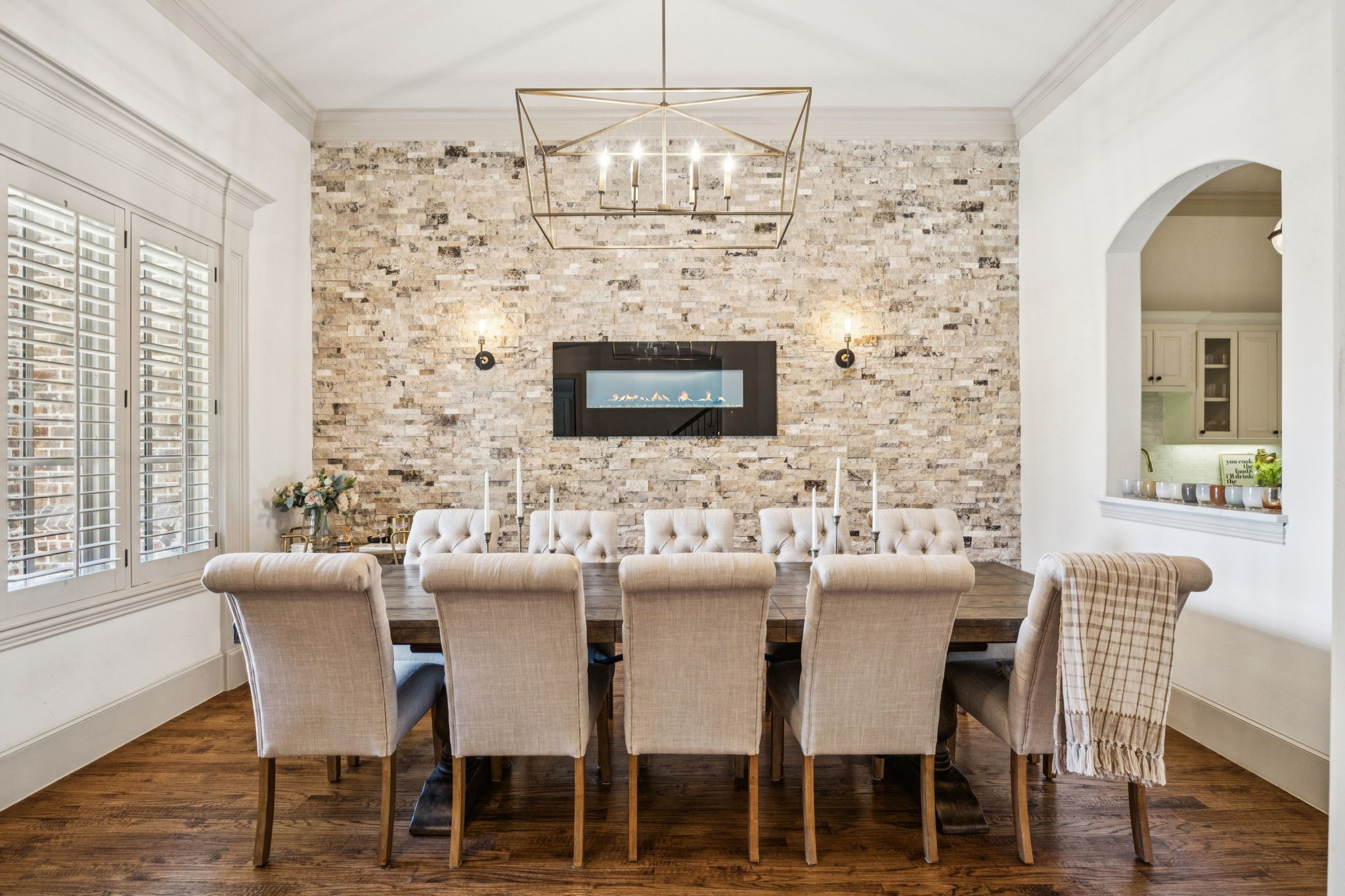 408 W Chapel Downs Drive