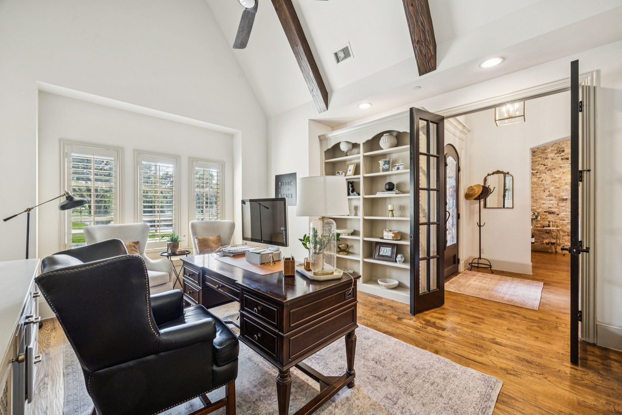 408 W Chapel Downs Drive