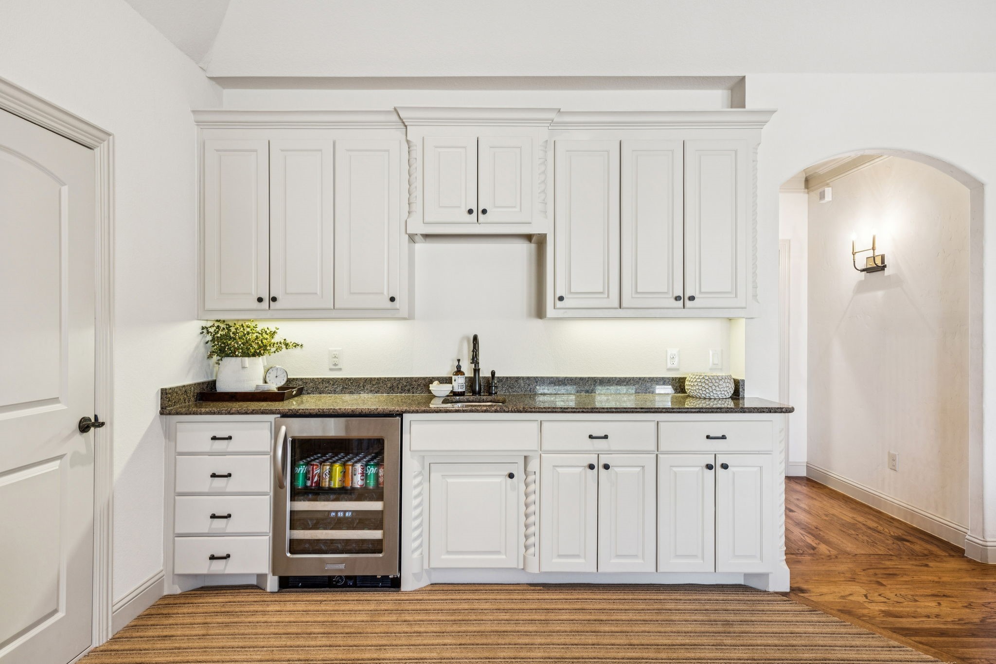 408 W Chapel Downs Drive