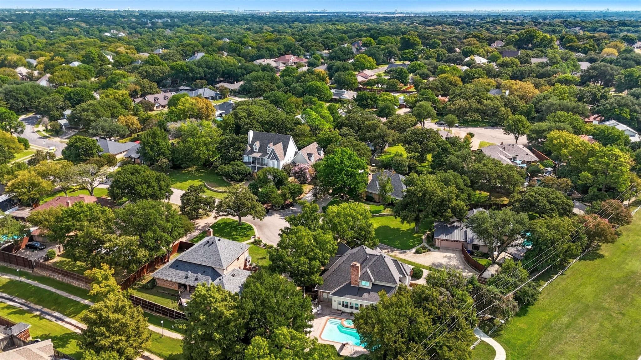 3904 Elmwood Court