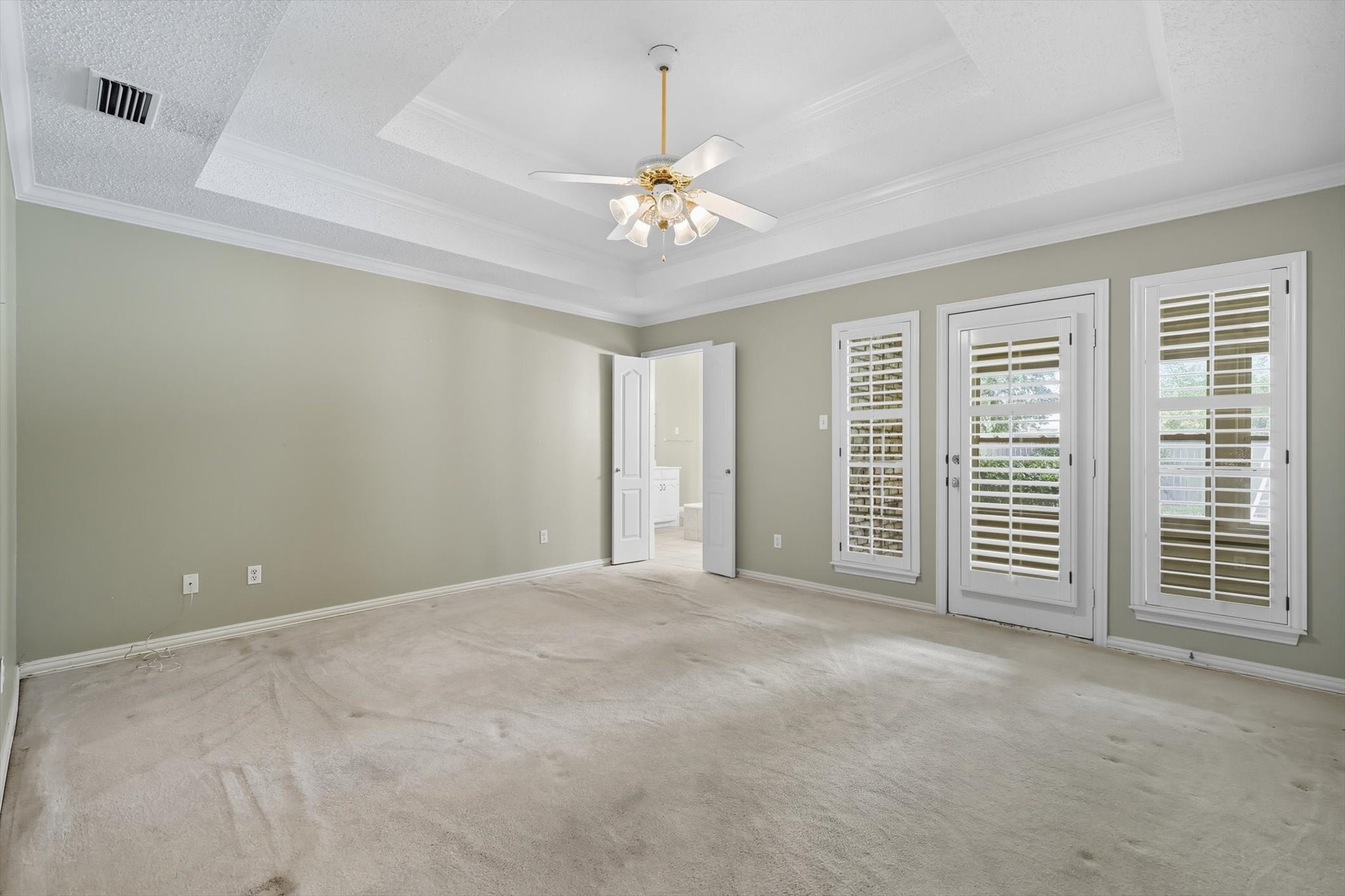 3904 Elmwood Court