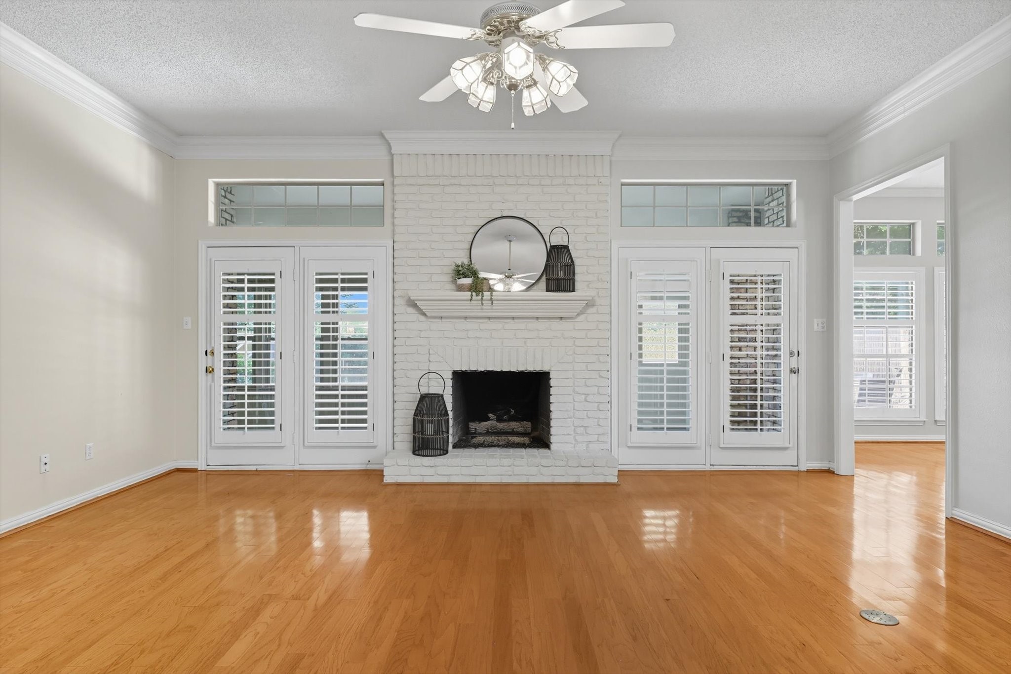 3904 Elmwood Court