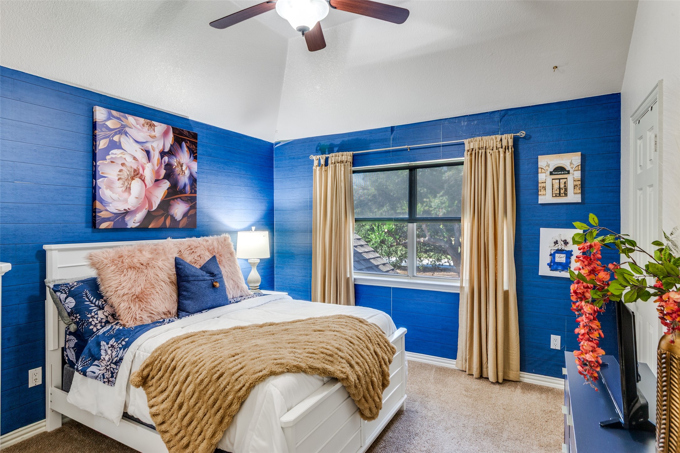5717 Christy Lane